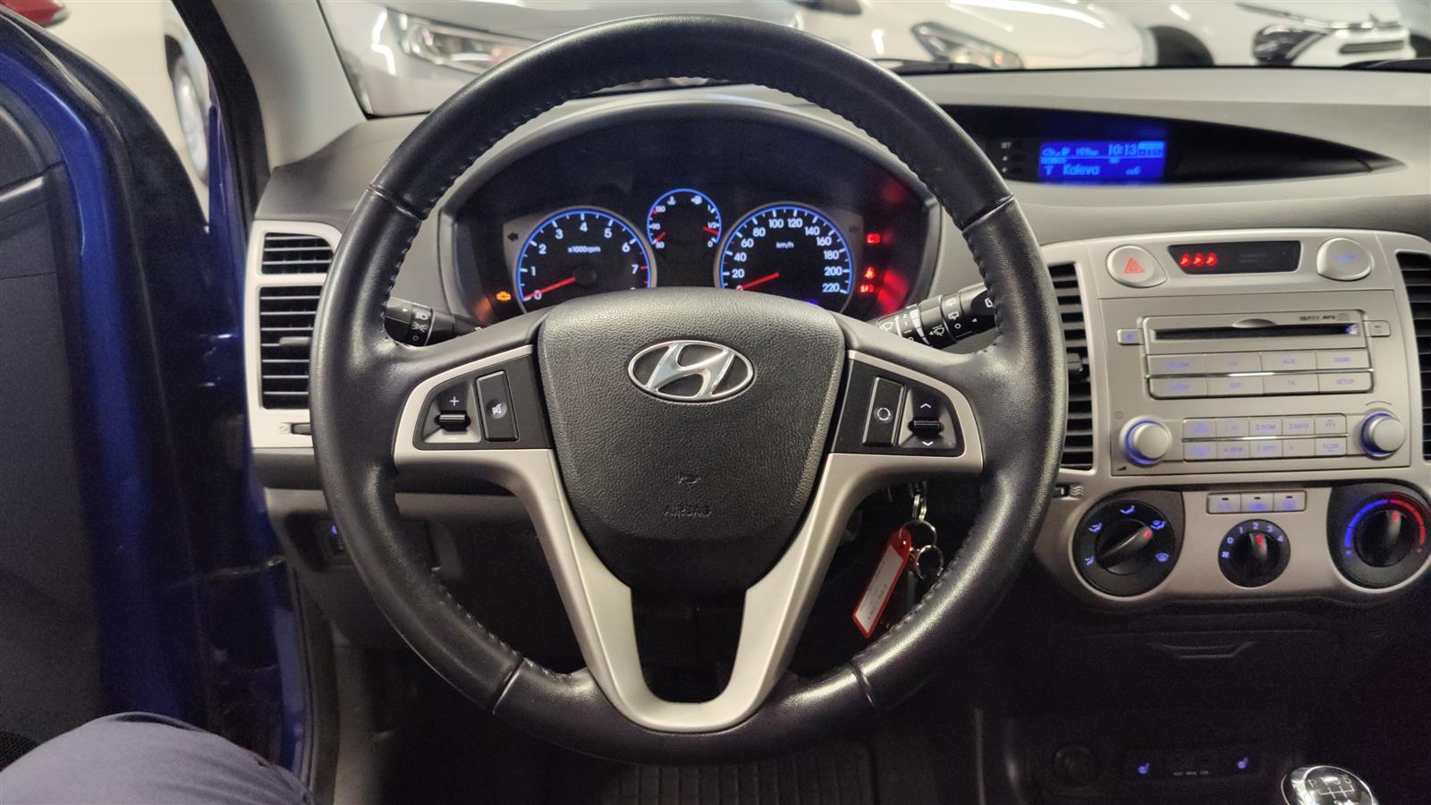 HYUNDAI I20 2011