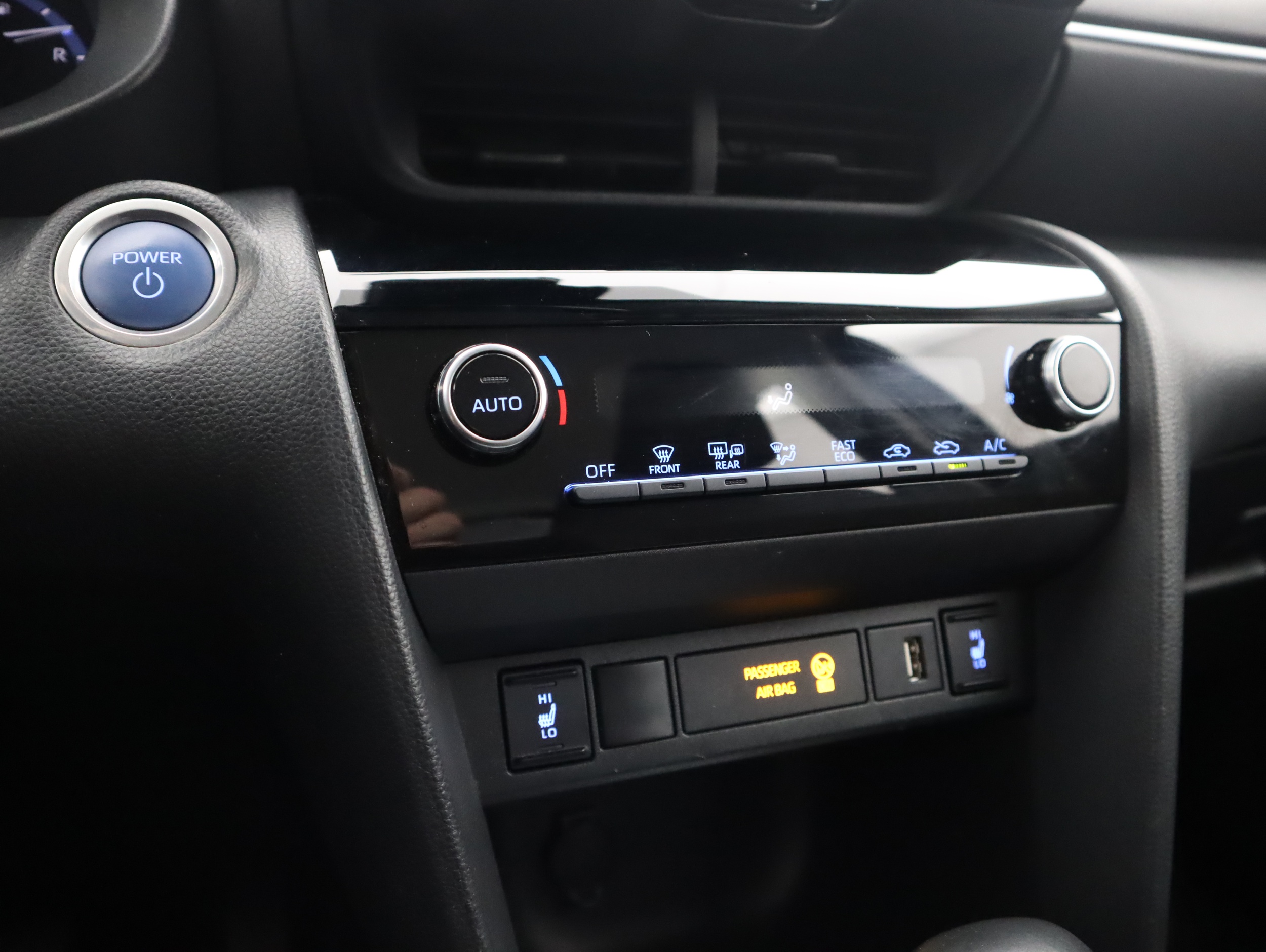 TOYOTA Yaris Cross 2023