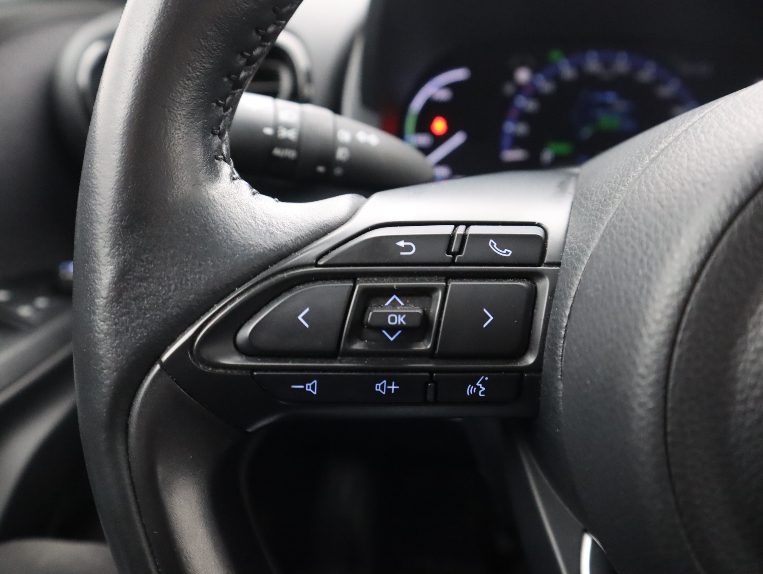 TOYOTA Yaris Cross 2023