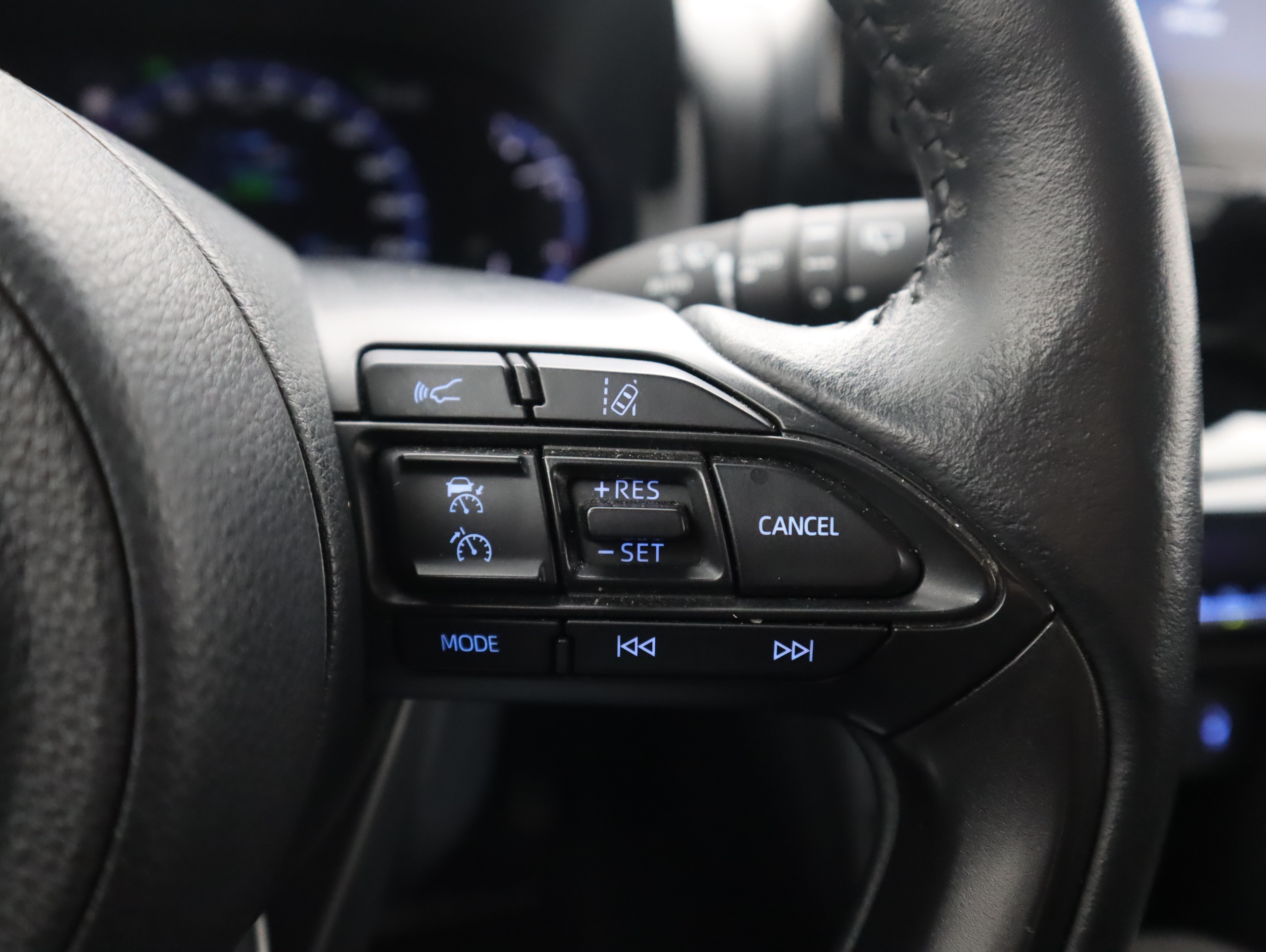 TOYOTA Yaris Cross 2023