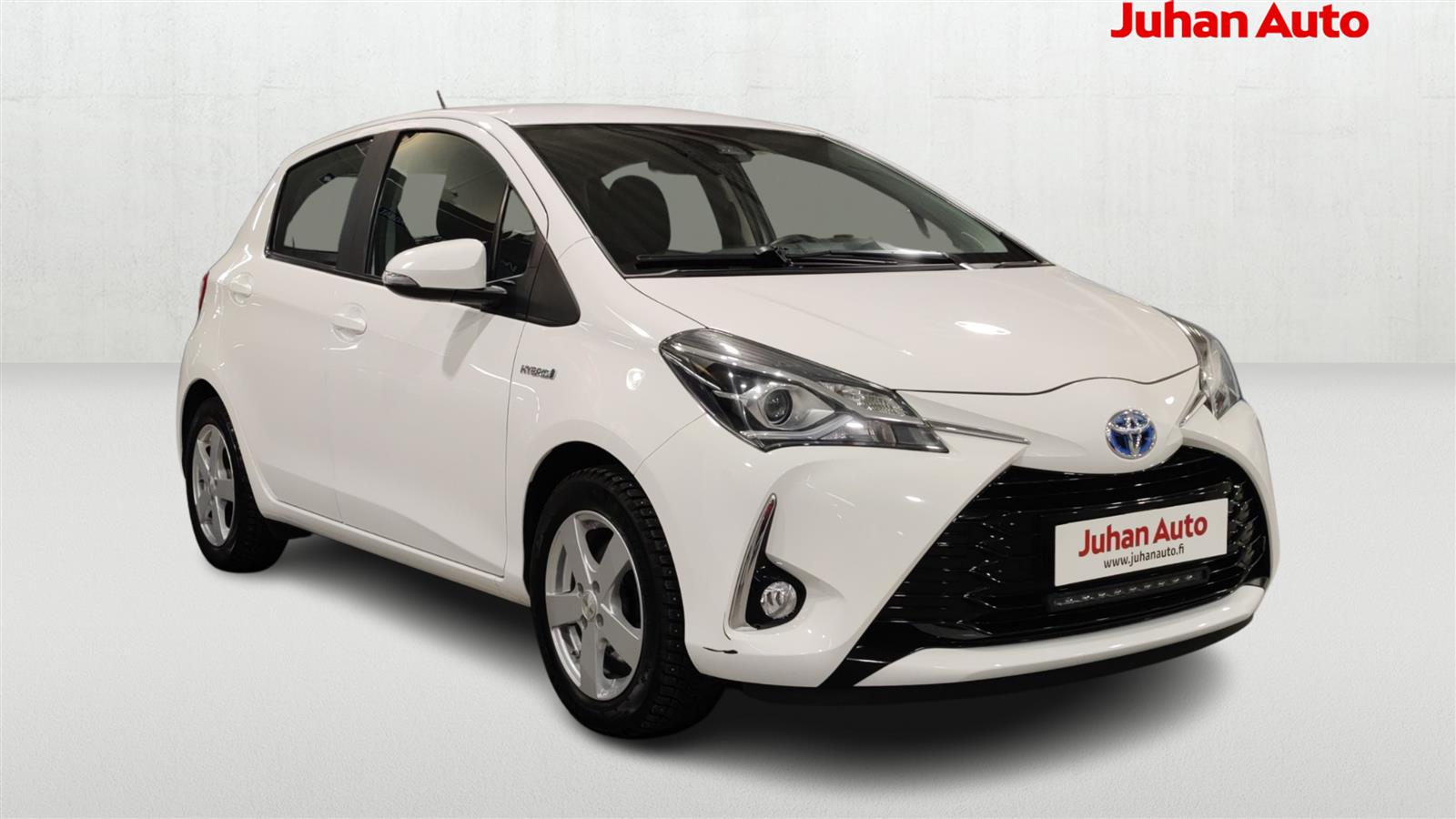 TOYOTA Yaris 2017