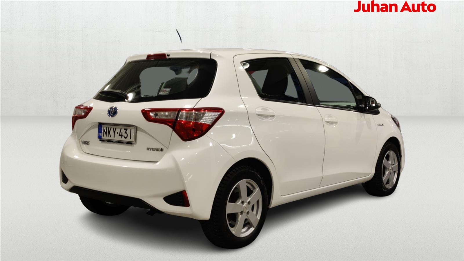 TOYOTA Yaris 2017