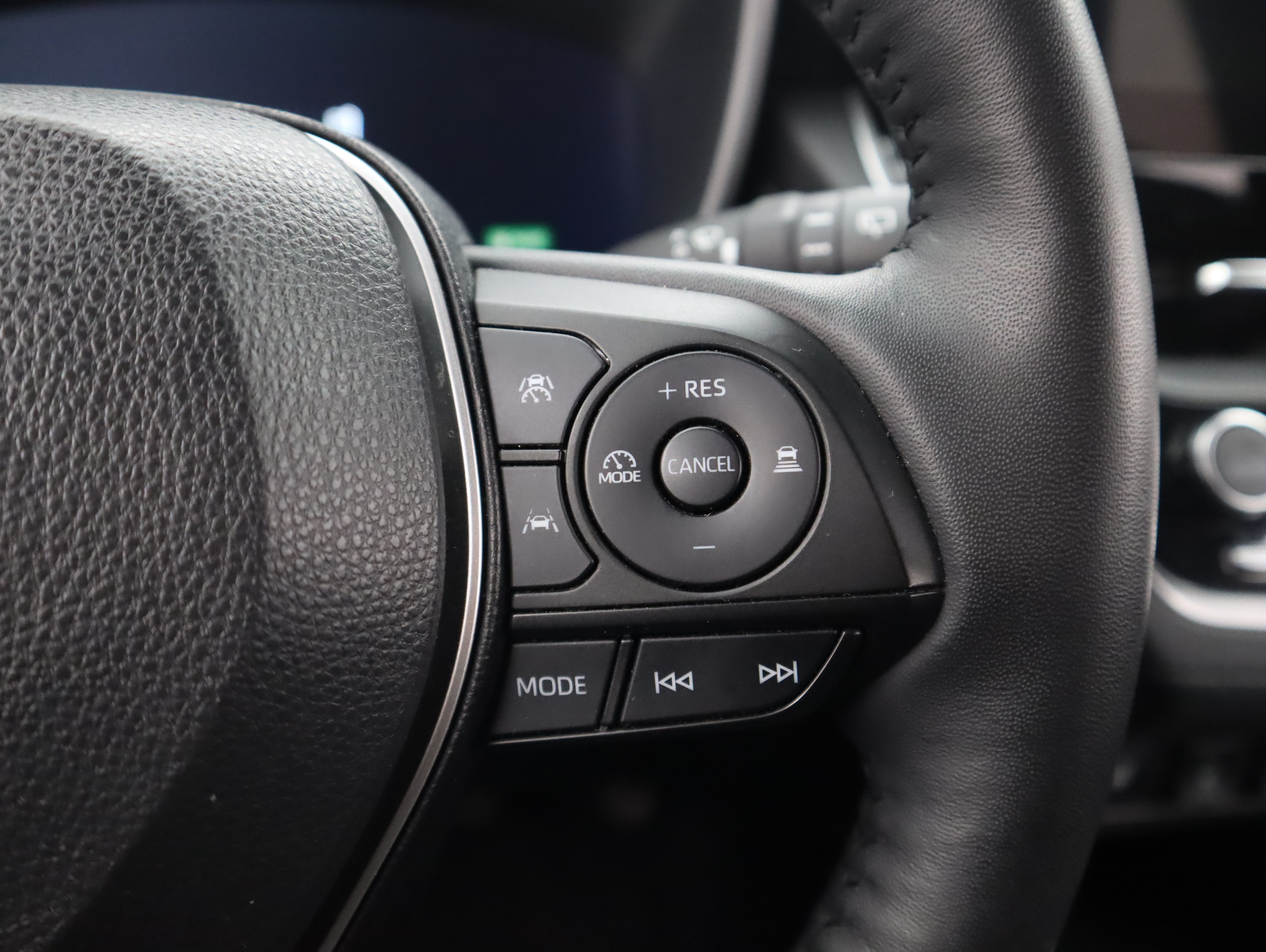 TOYOTA Corolla Cross 2023