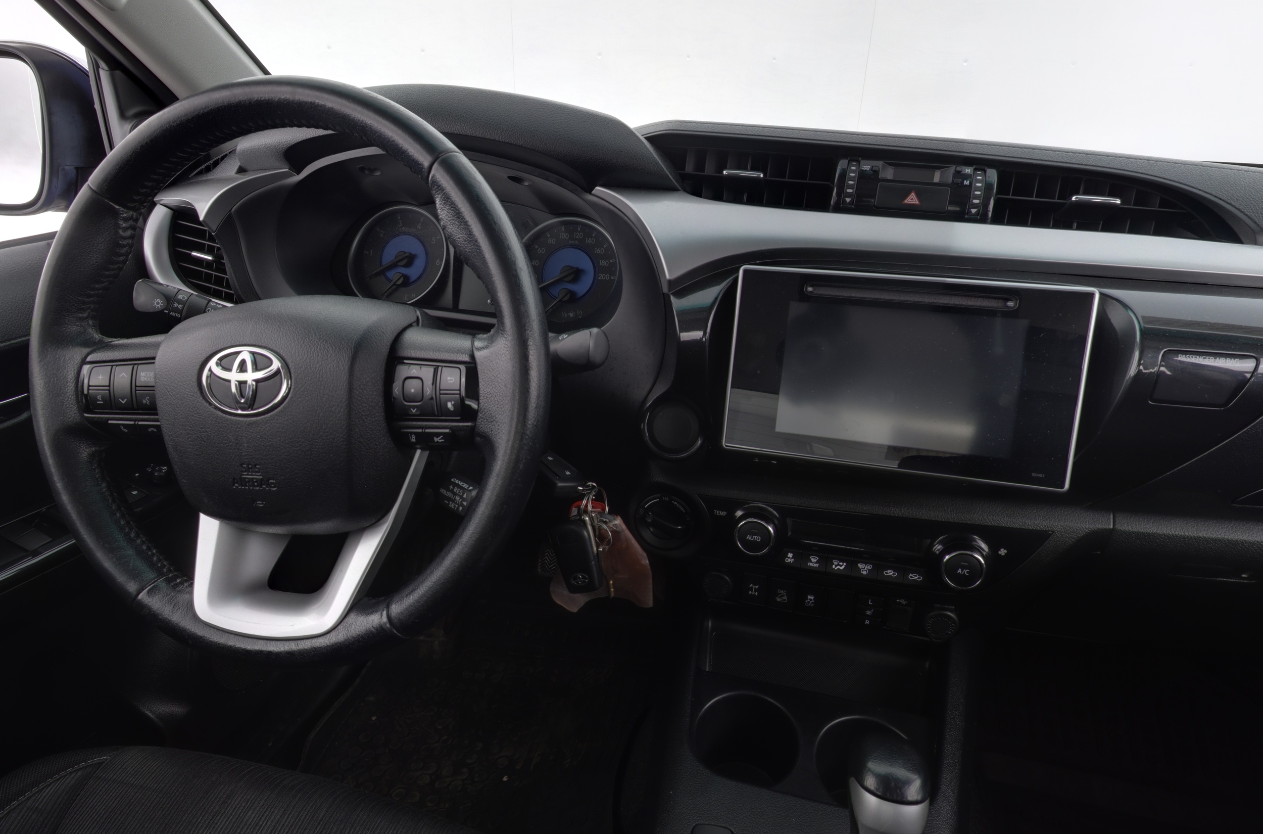 TOYOTA Hilux 2020