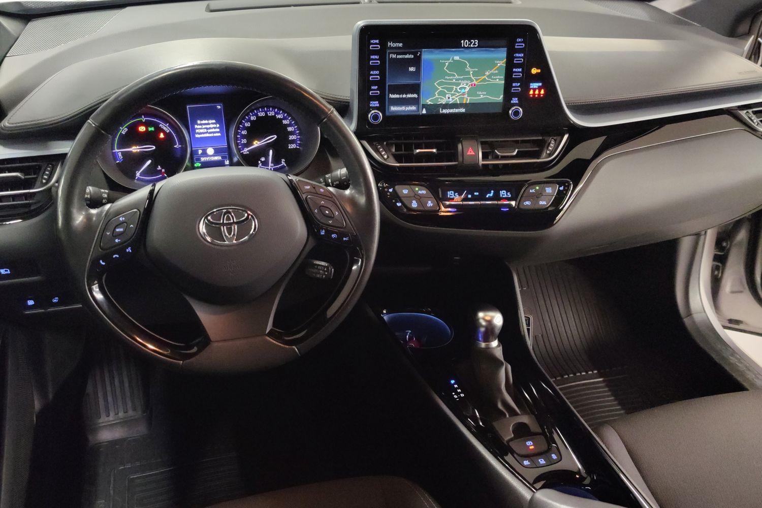 TOYOTA C-HR 2021