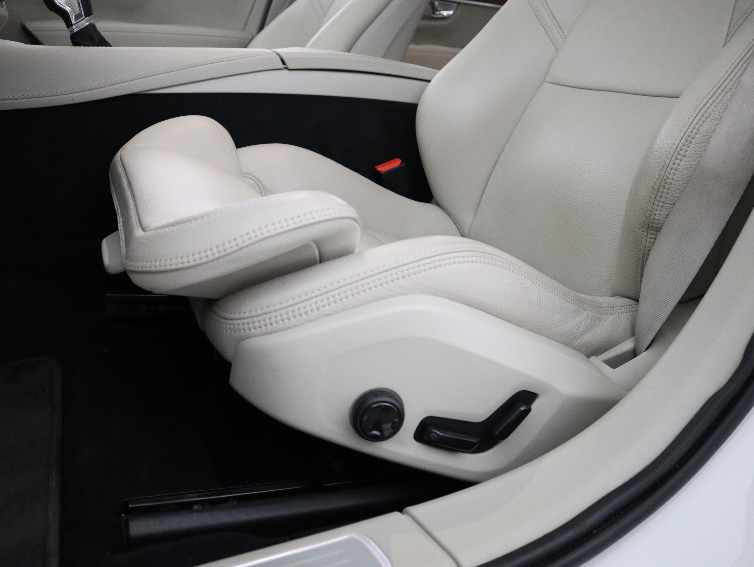 VOLVO S90 2017