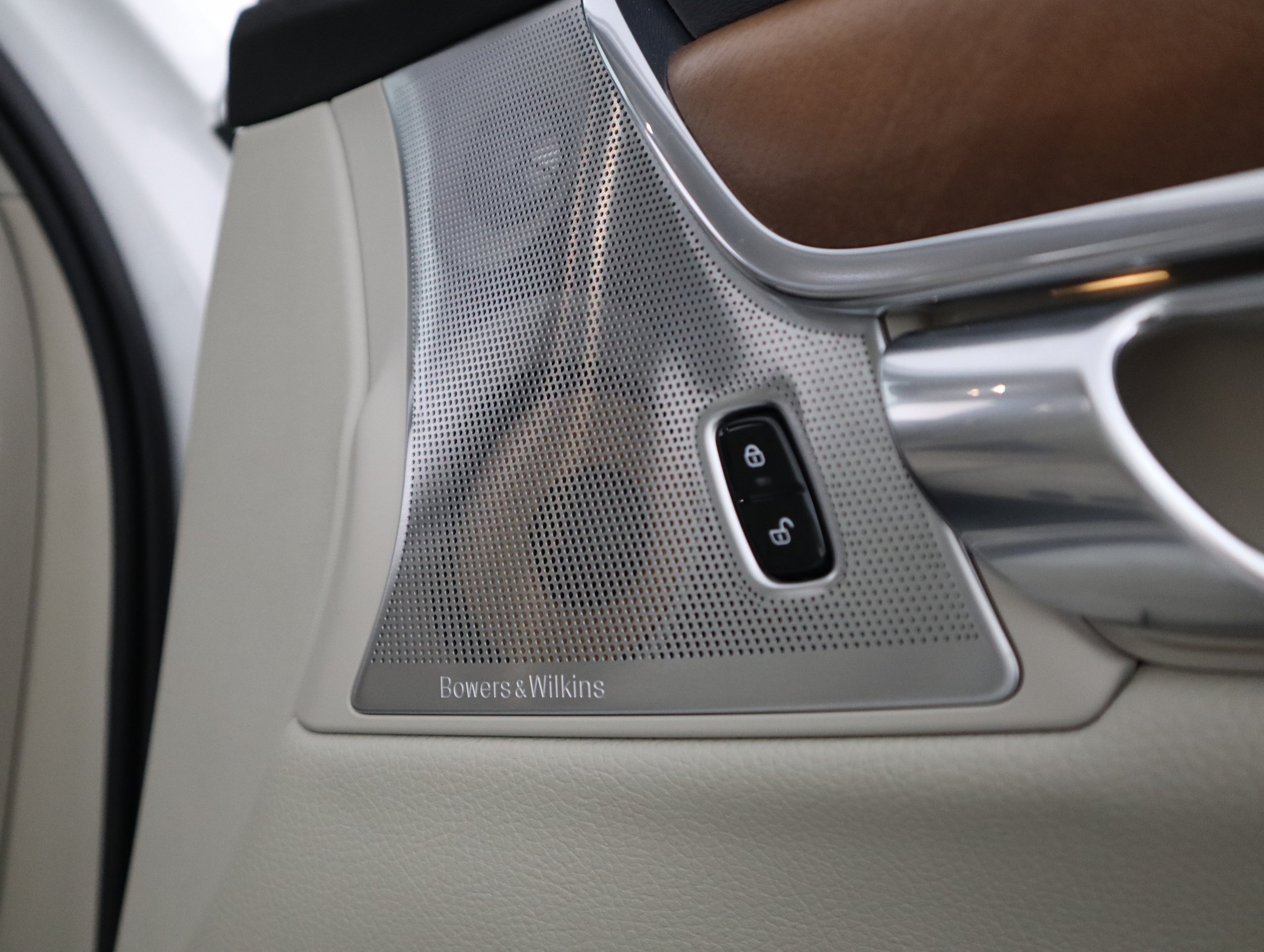 VOLVO S90 2017