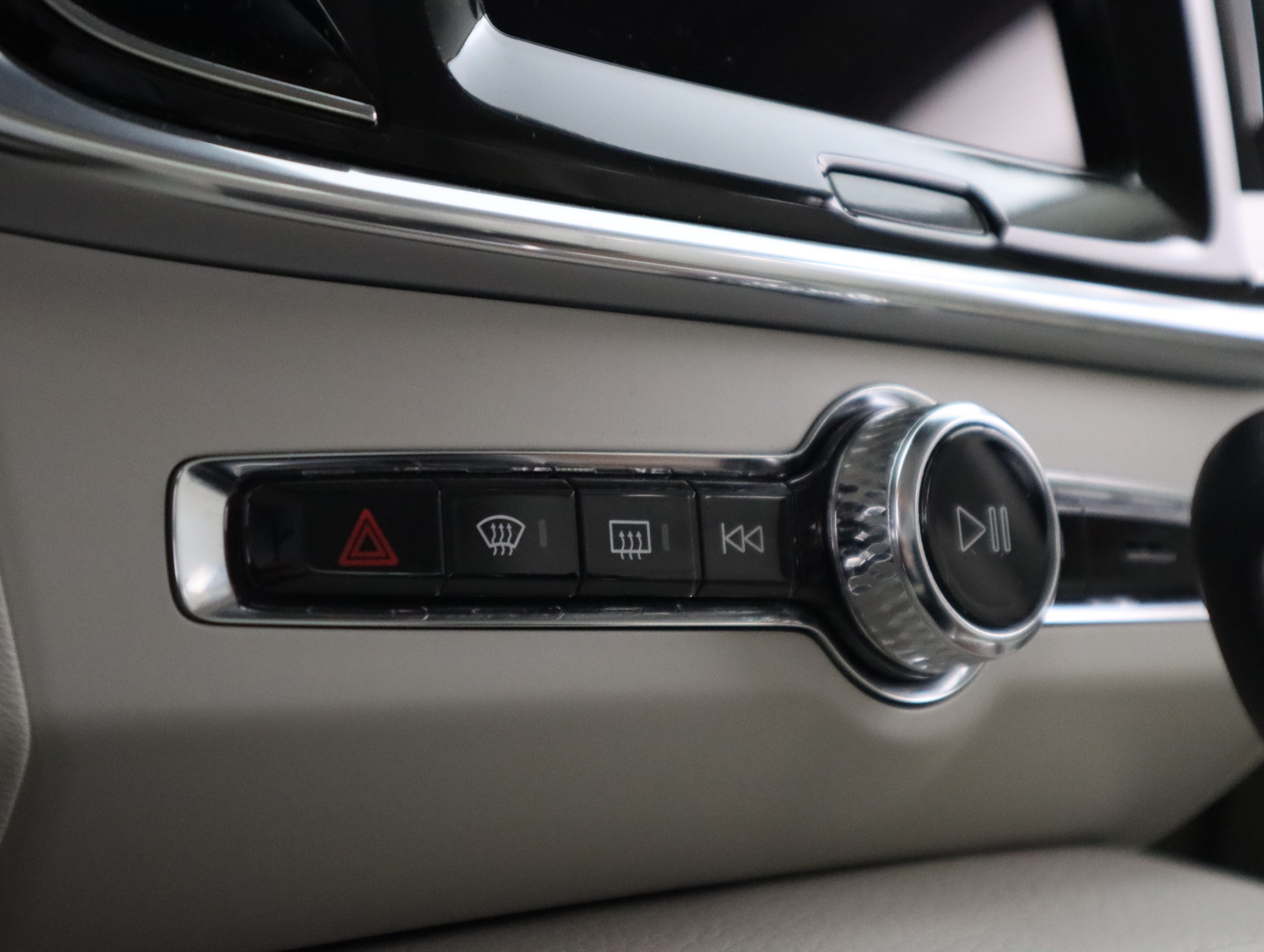 VOLVO S90 2017