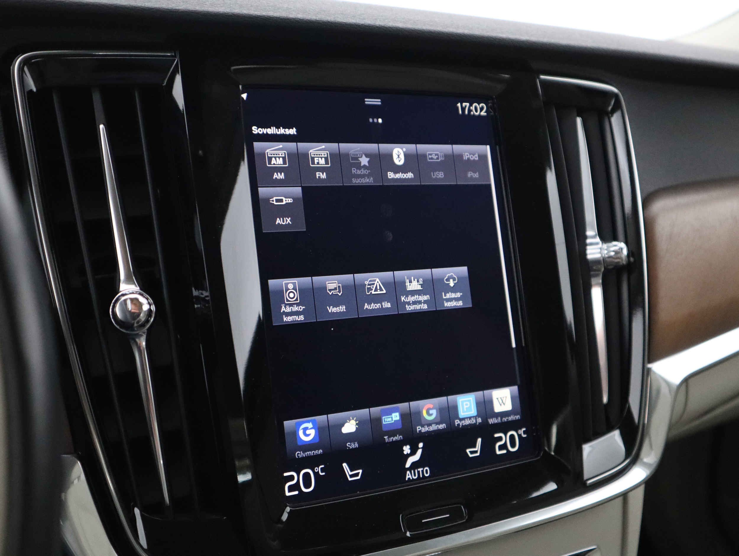 VOLVO S90 2017