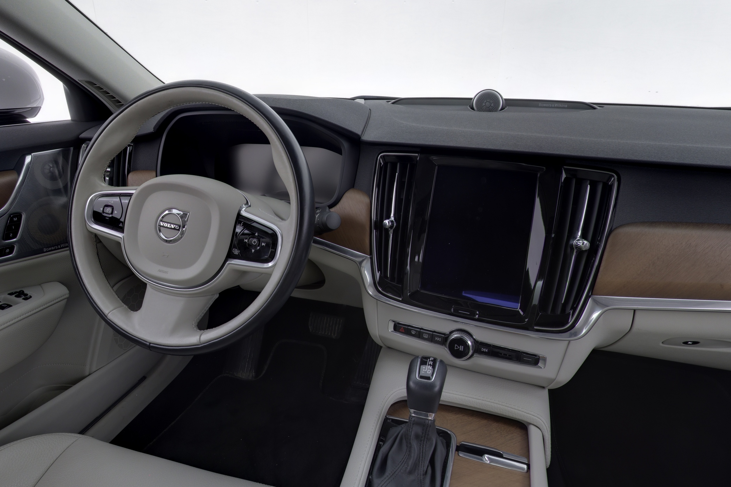 VOLVO S90 2017
