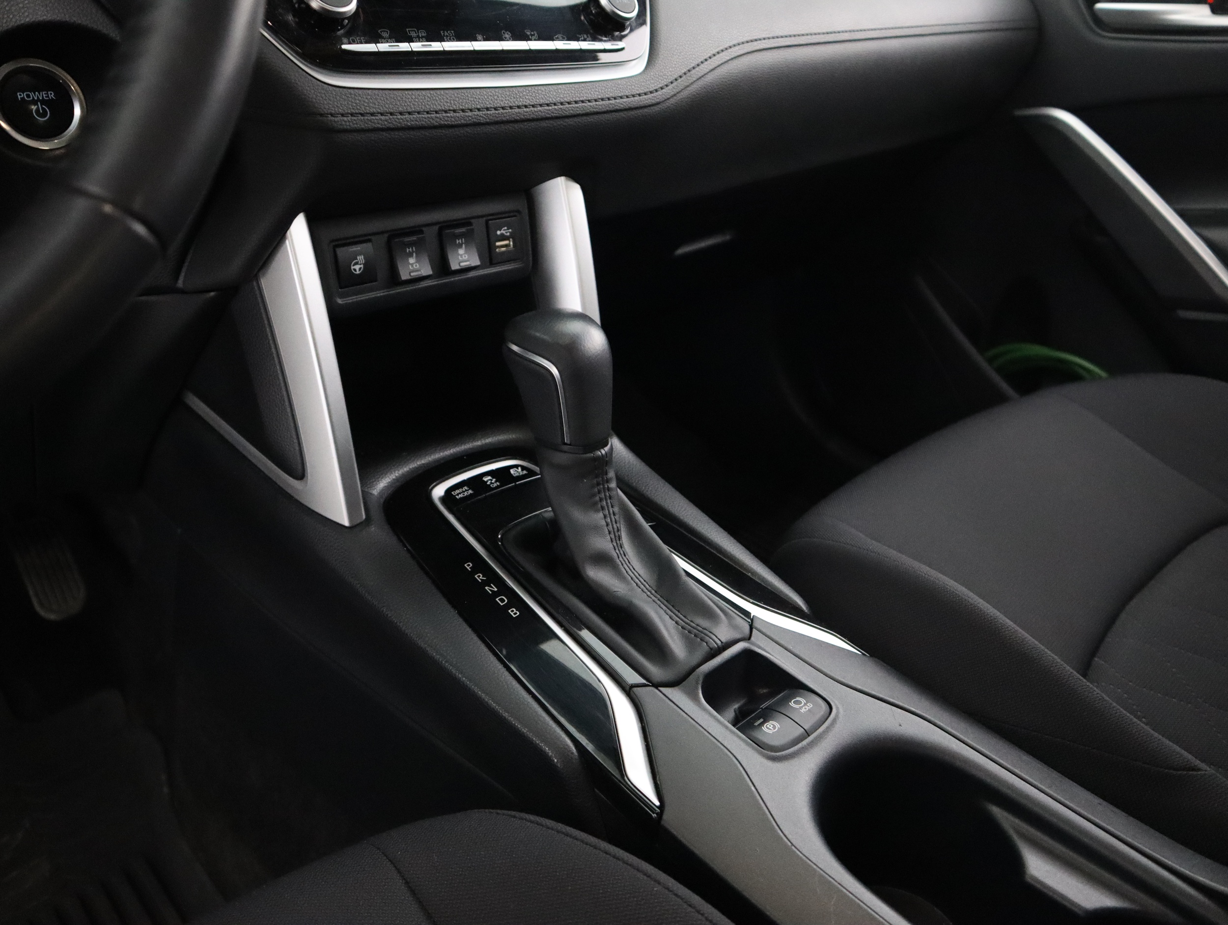 TOYOTA Corolla Cross 2023