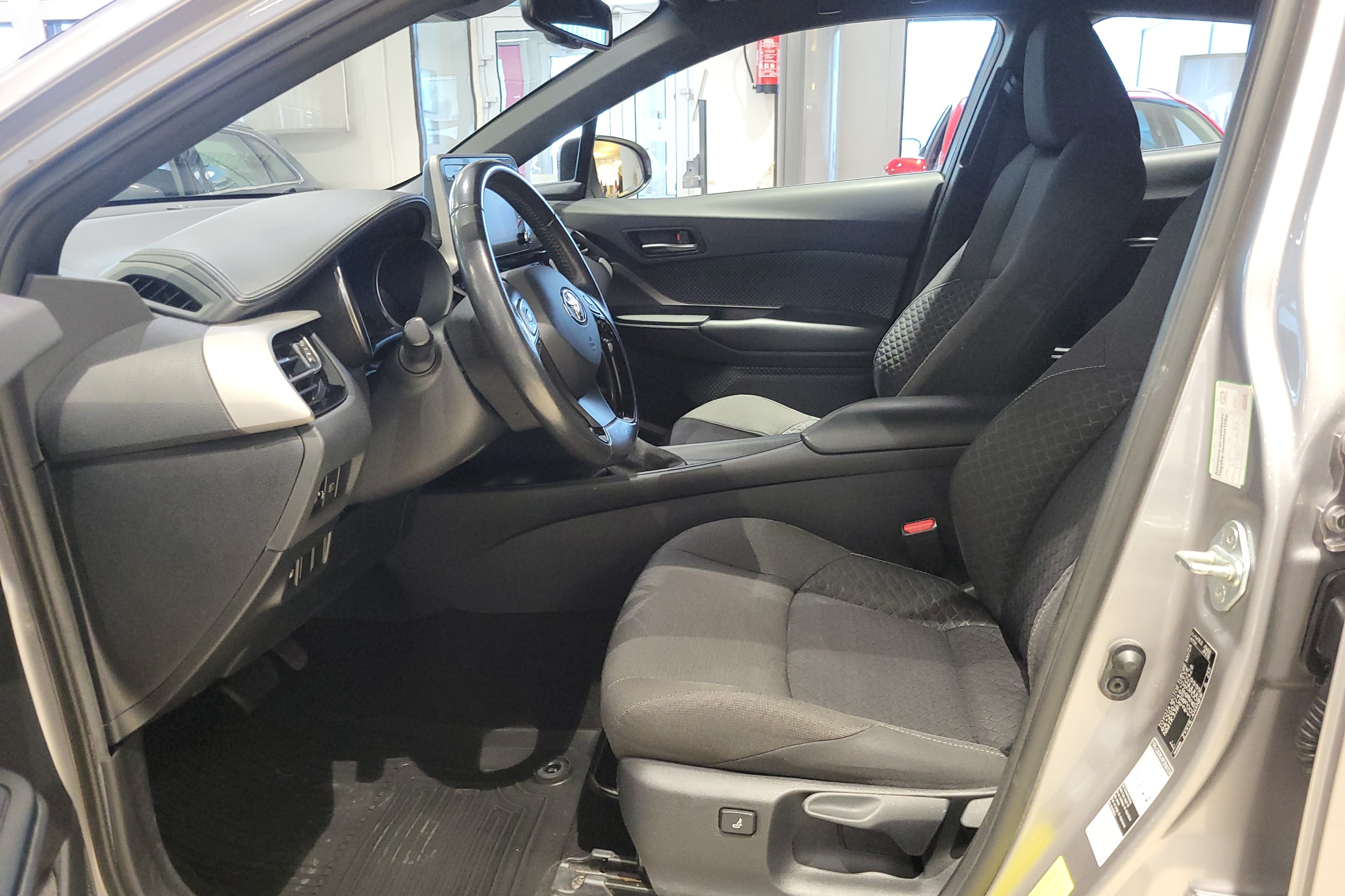 TOYOTA C-HR 2020