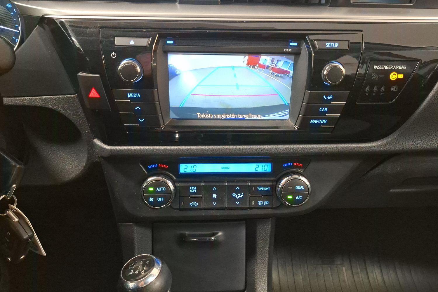 TOYOTA Corolla 2014