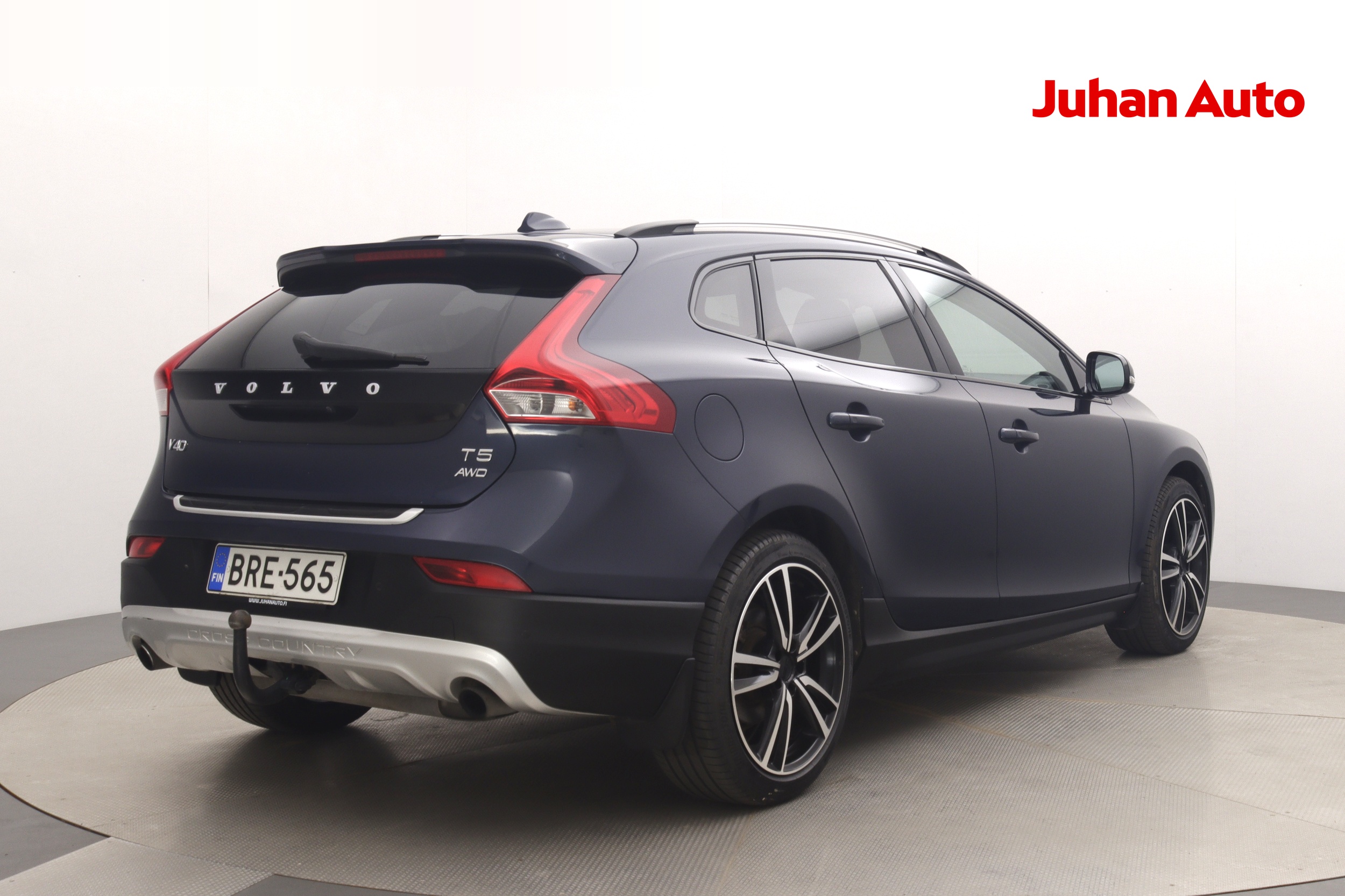VOLVO V40 Cross Country 2013