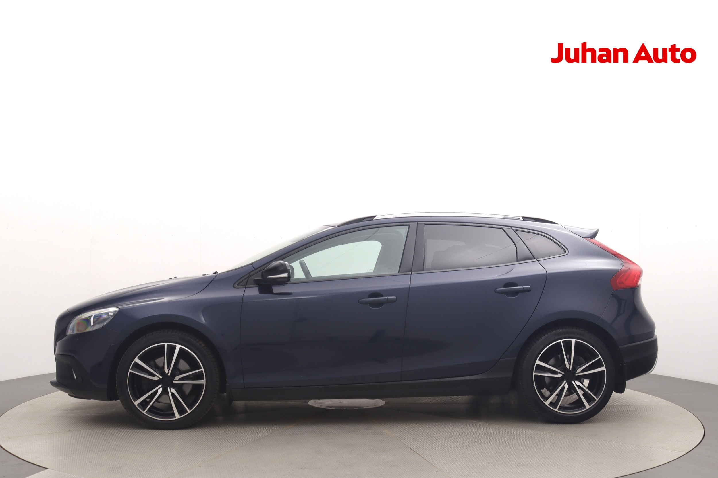 VOLVO V40 Cross Country 2013
