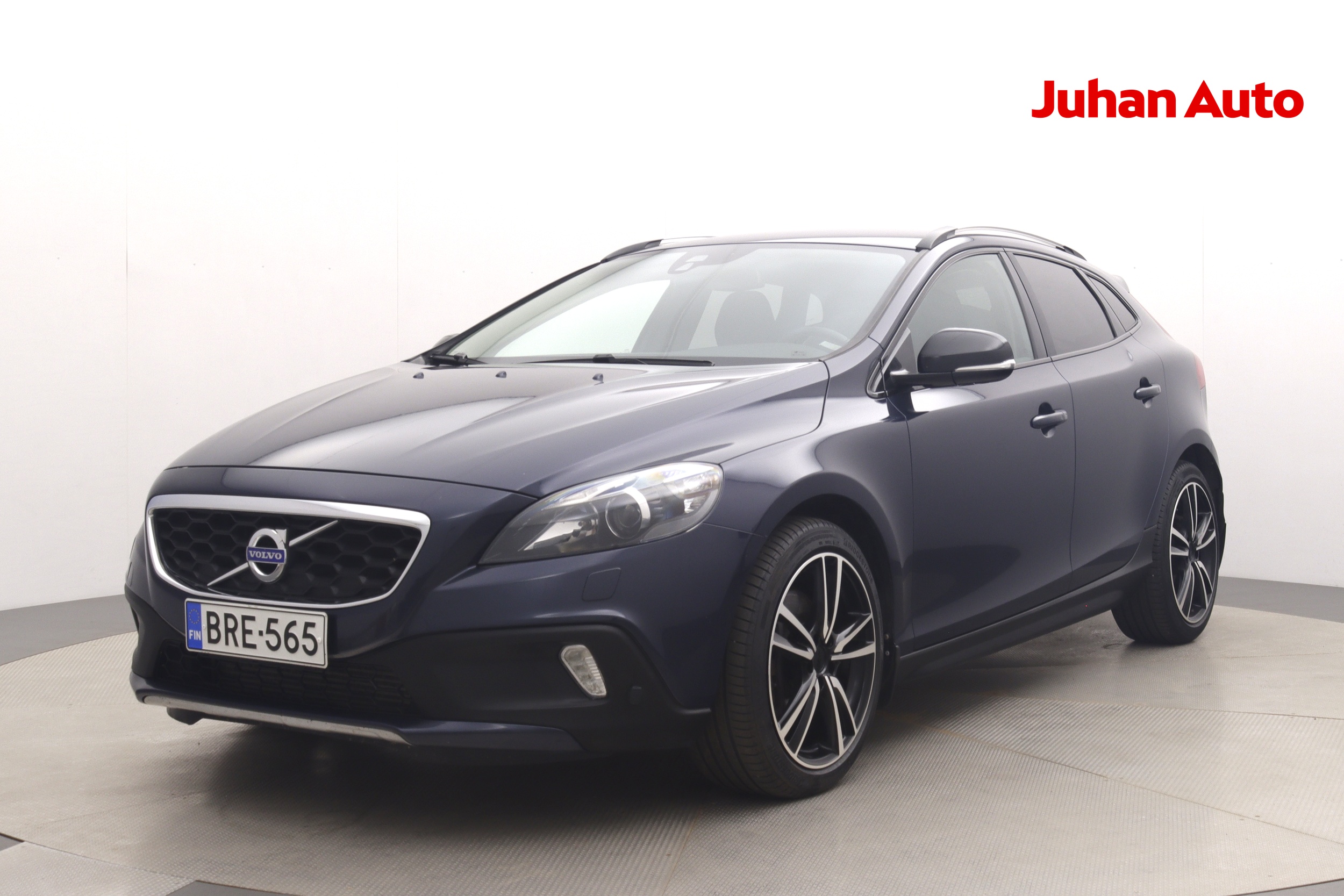 VOLVO V40 Cross Country 2013