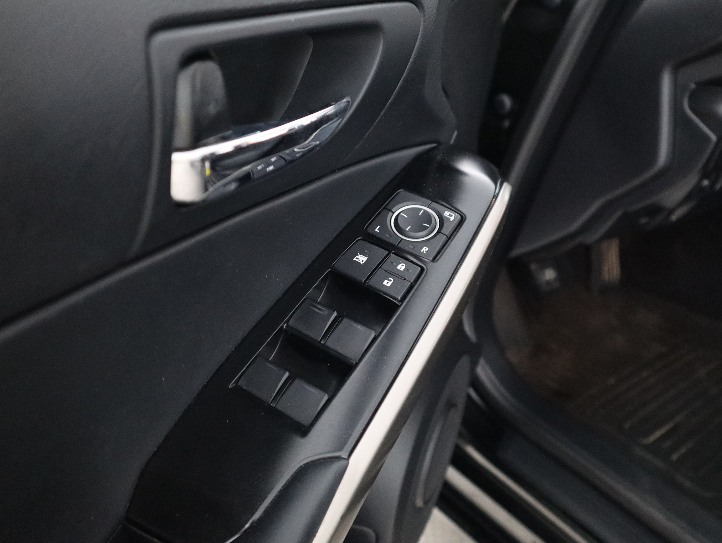 LEXUS IS 2015