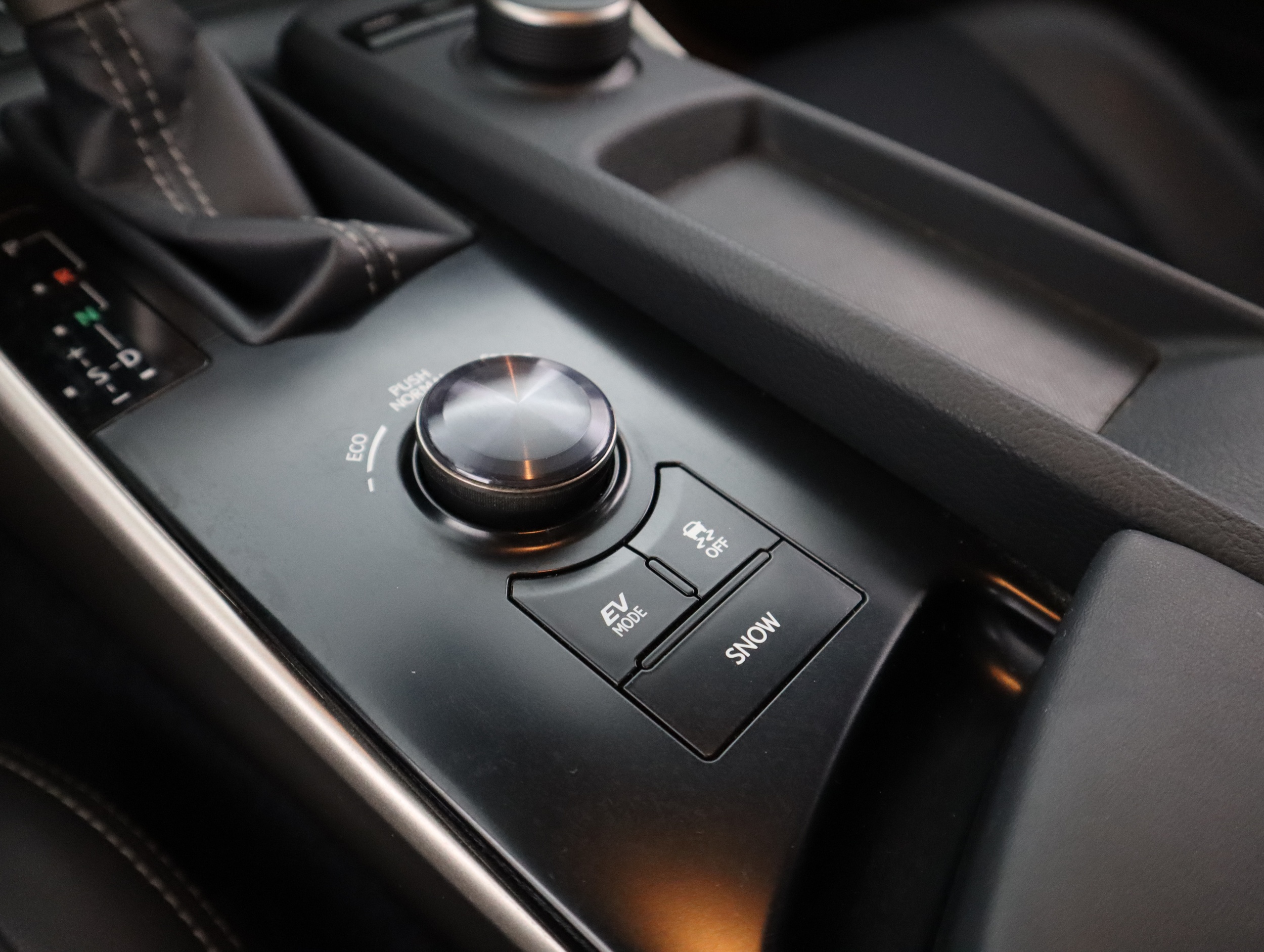 LEXUS IS 2015