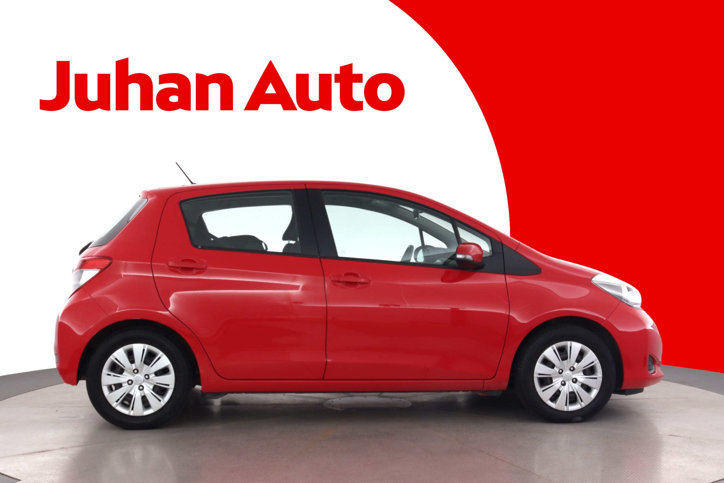 TOYOTA Yaris 2012