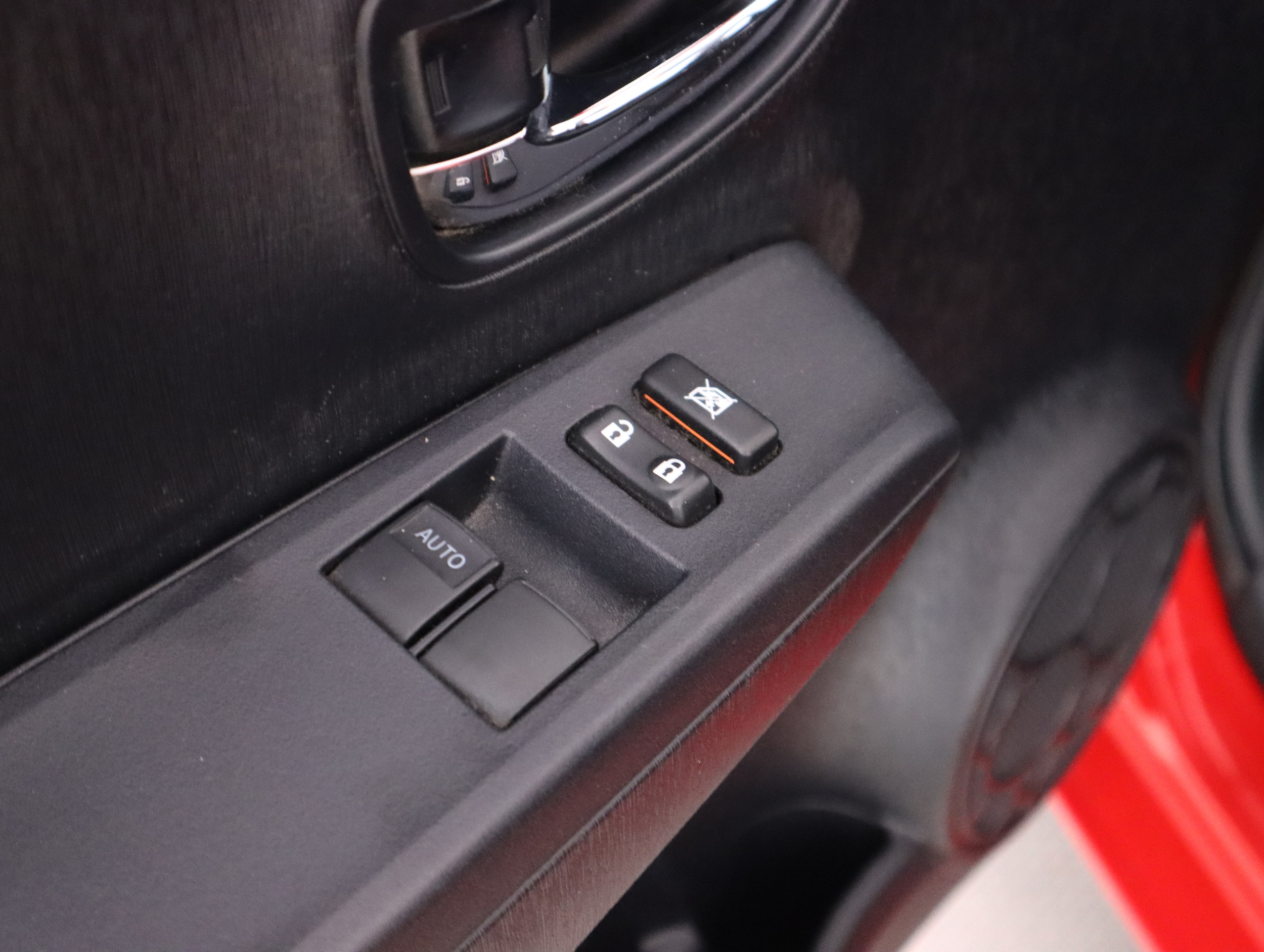 TOYOTA Yaris 2012