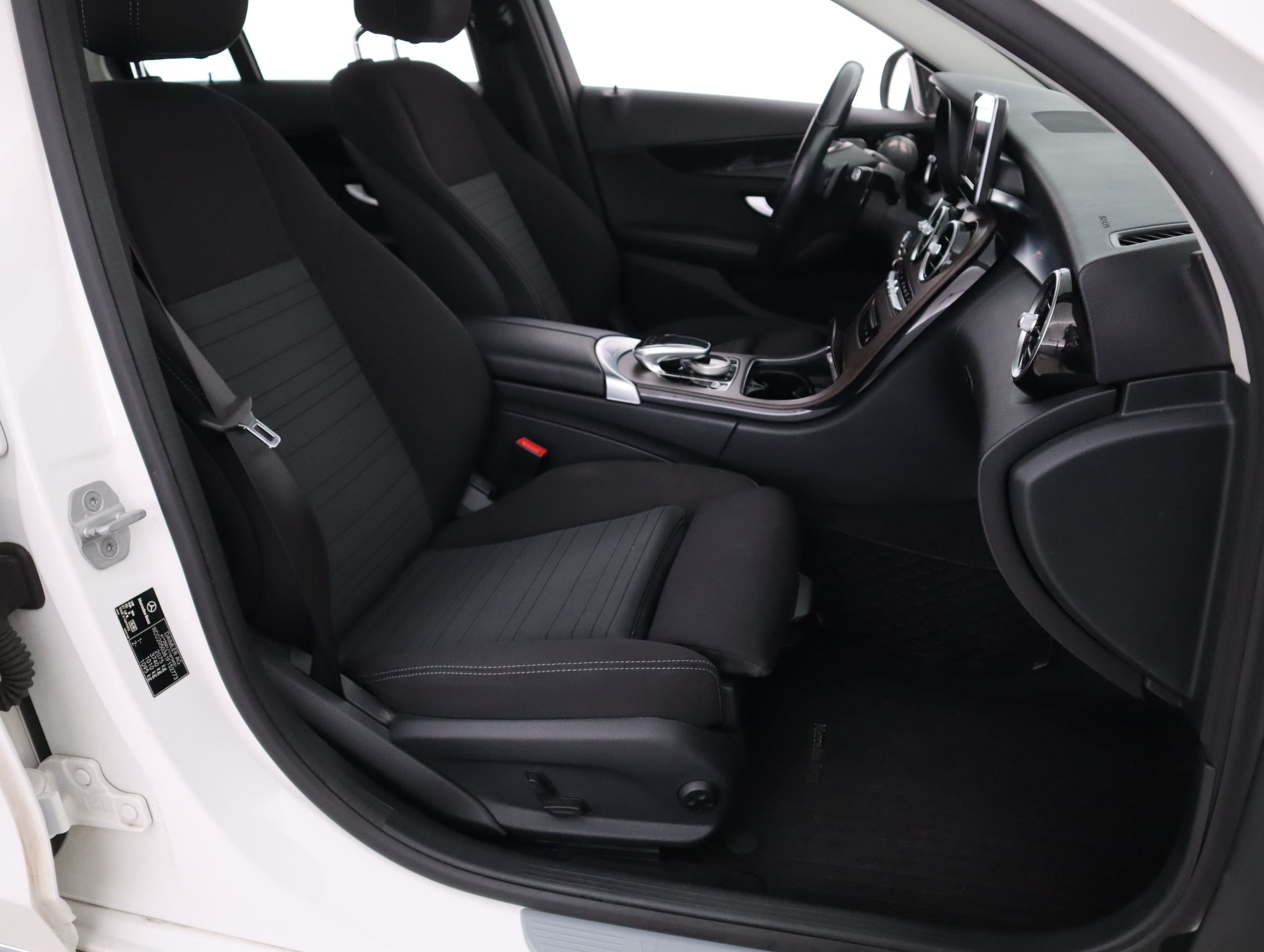 MERCEDES-BENZ C 2015