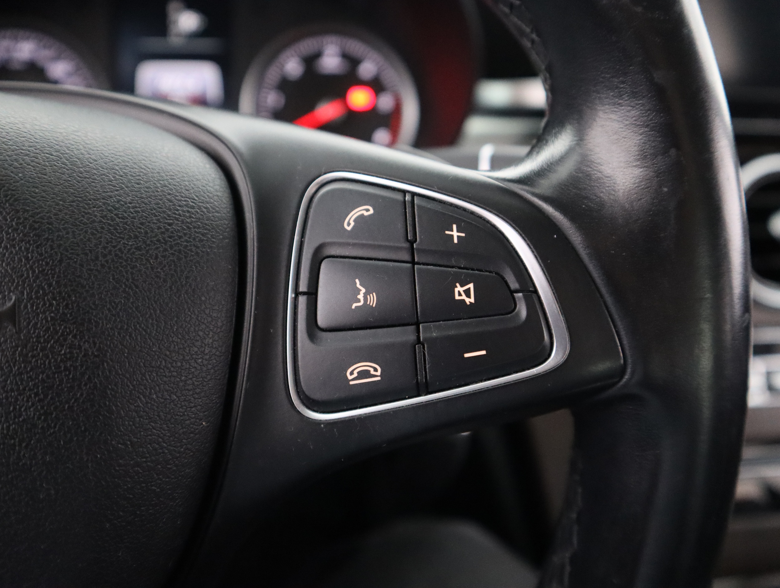 MERCEDES-BENZ C 2015