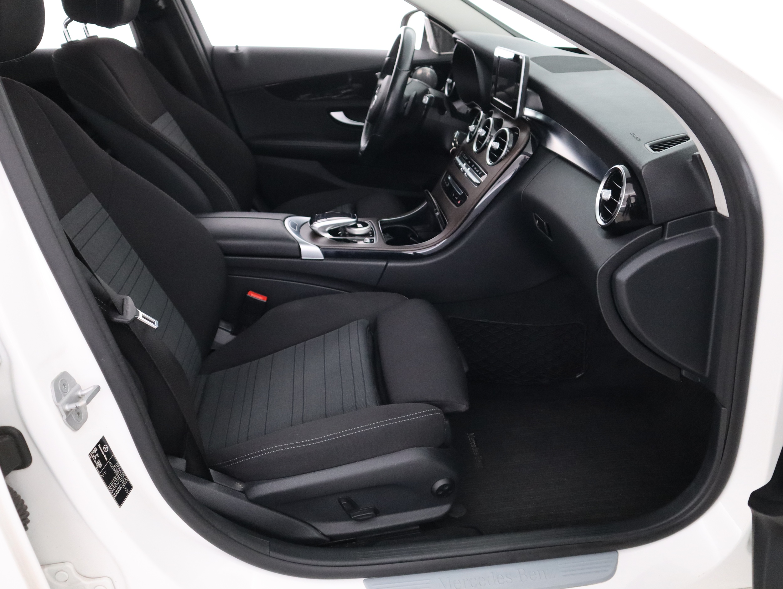 MERCEDES-BENZ C 2015