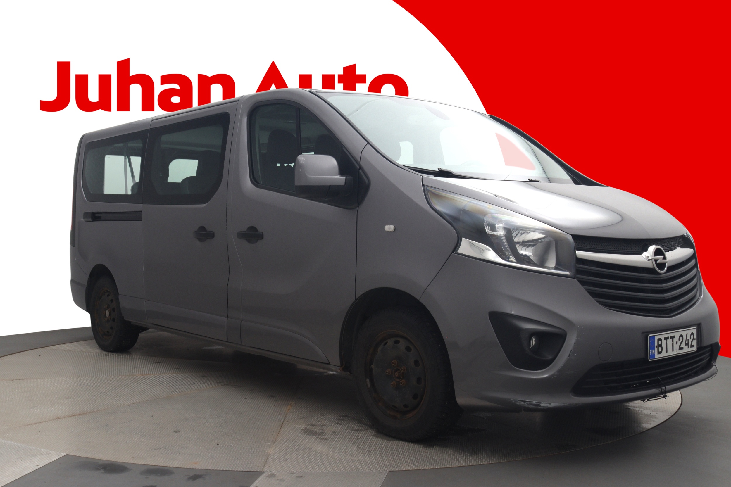 OPEL VIVARO 2016