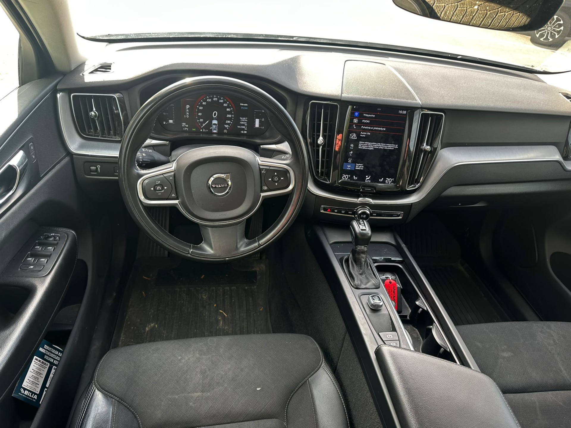 VOLVO XC60 2018