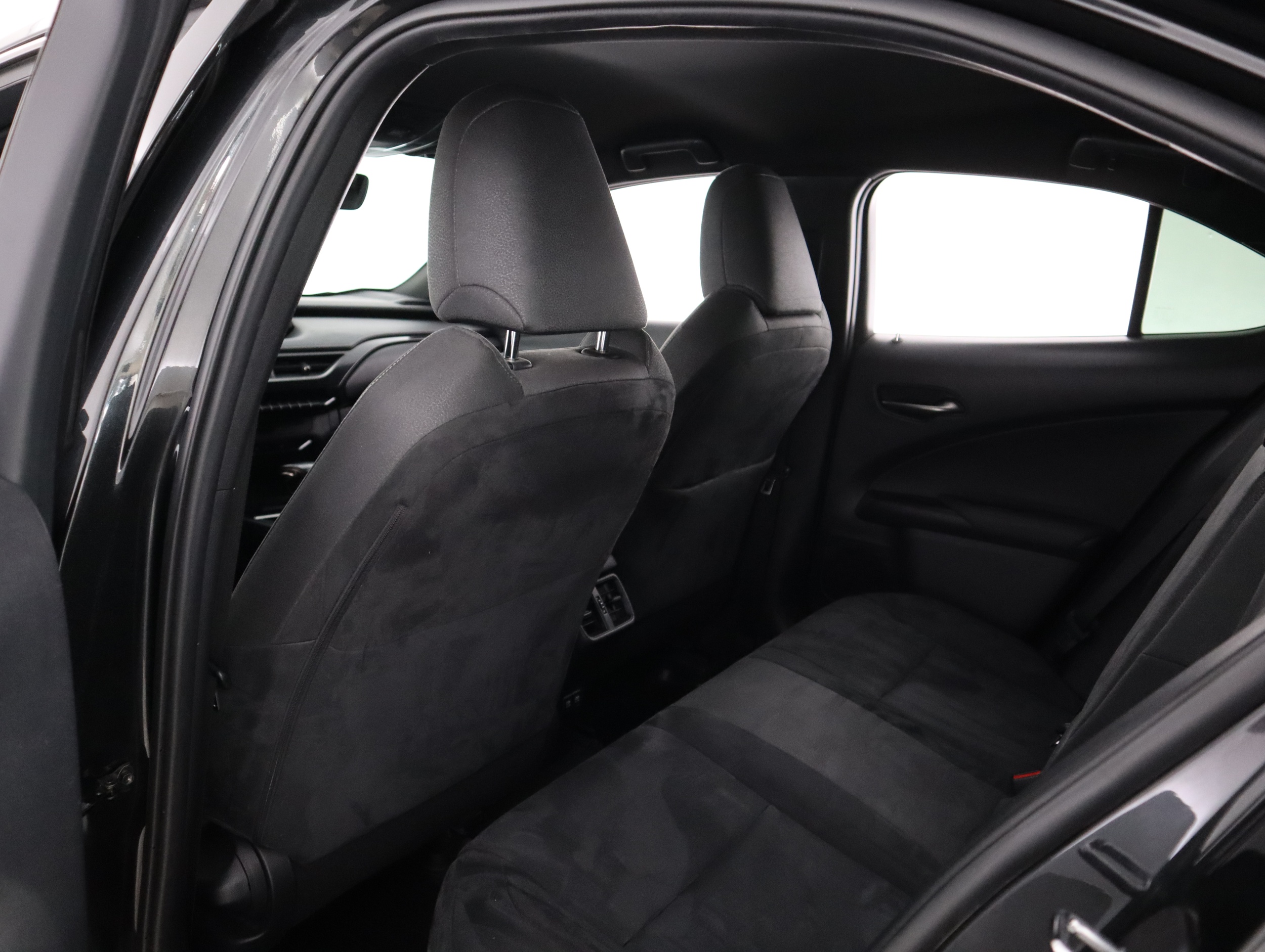 LEXUS UX 2019