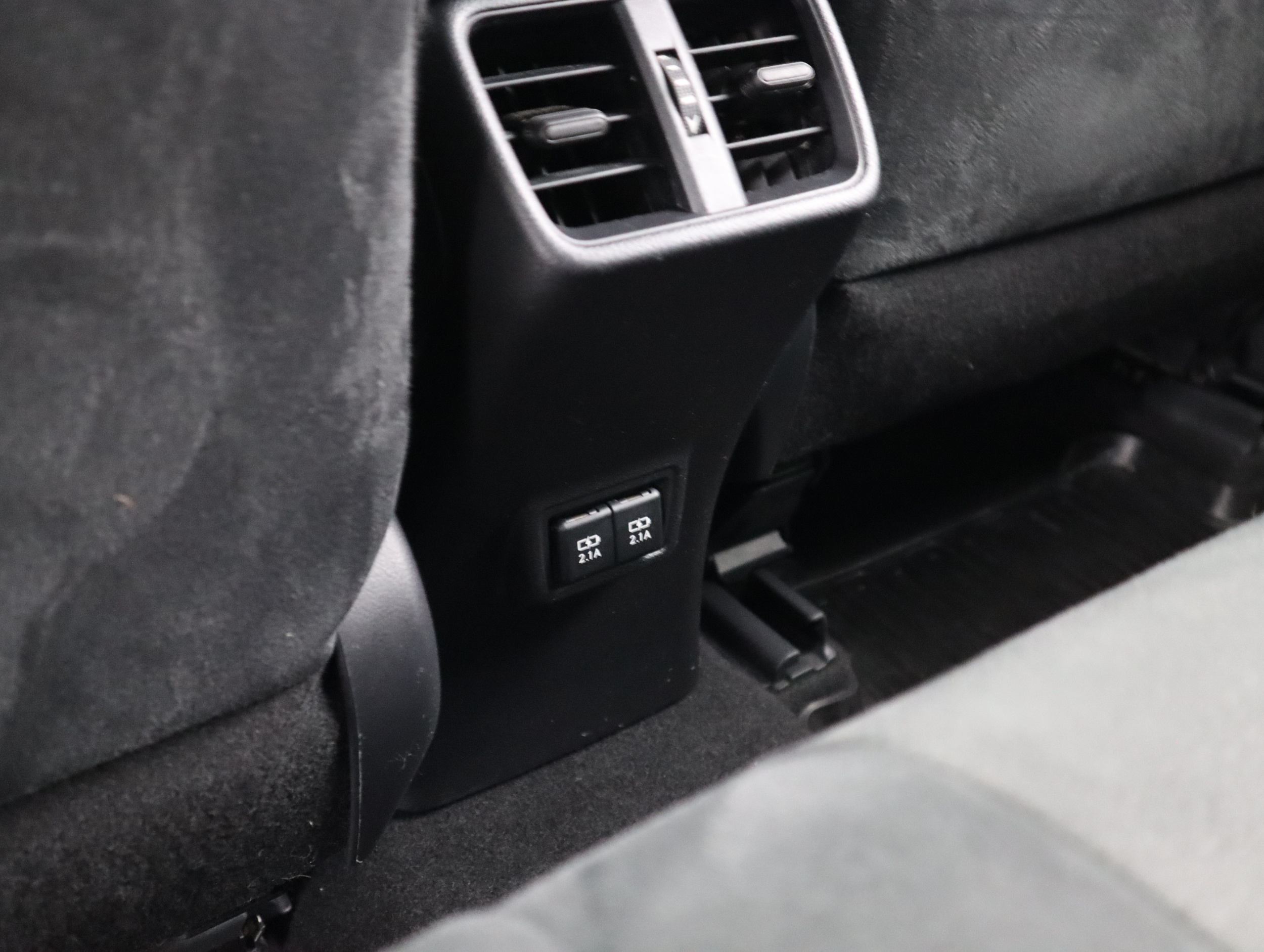 LEXUS UX 2019