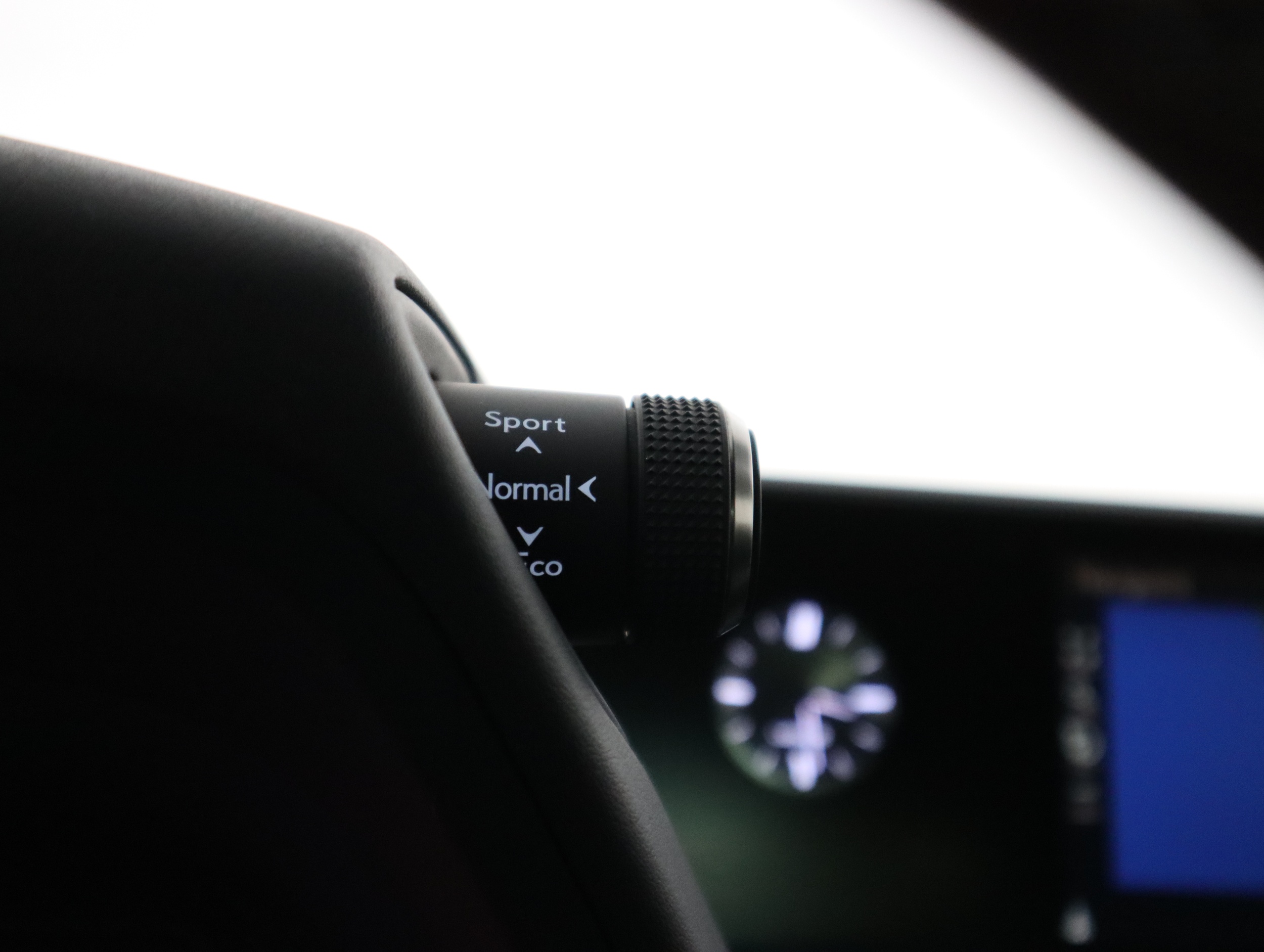 LEXUS UX 2019