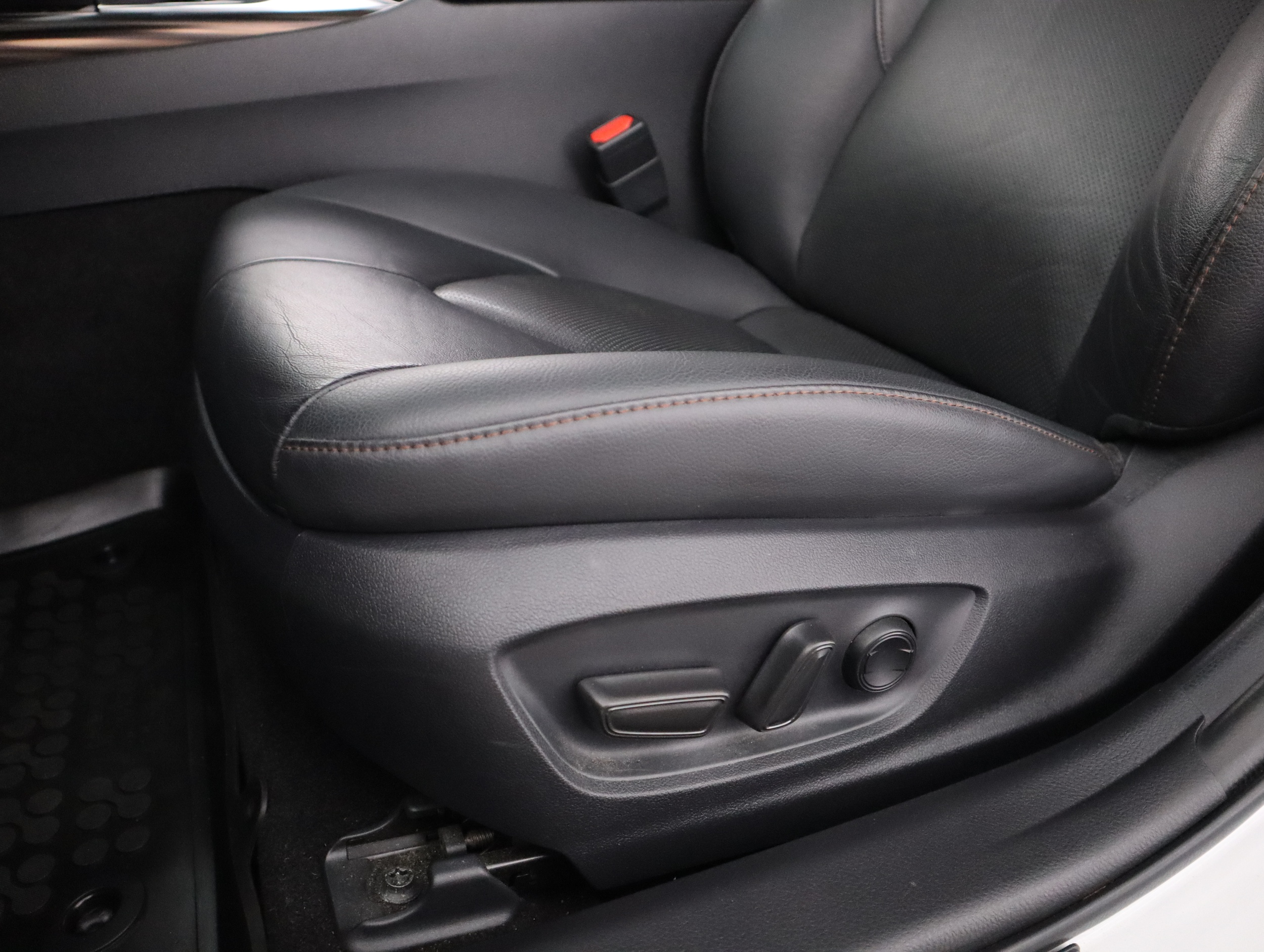 TOYOTA CAMRY 18
