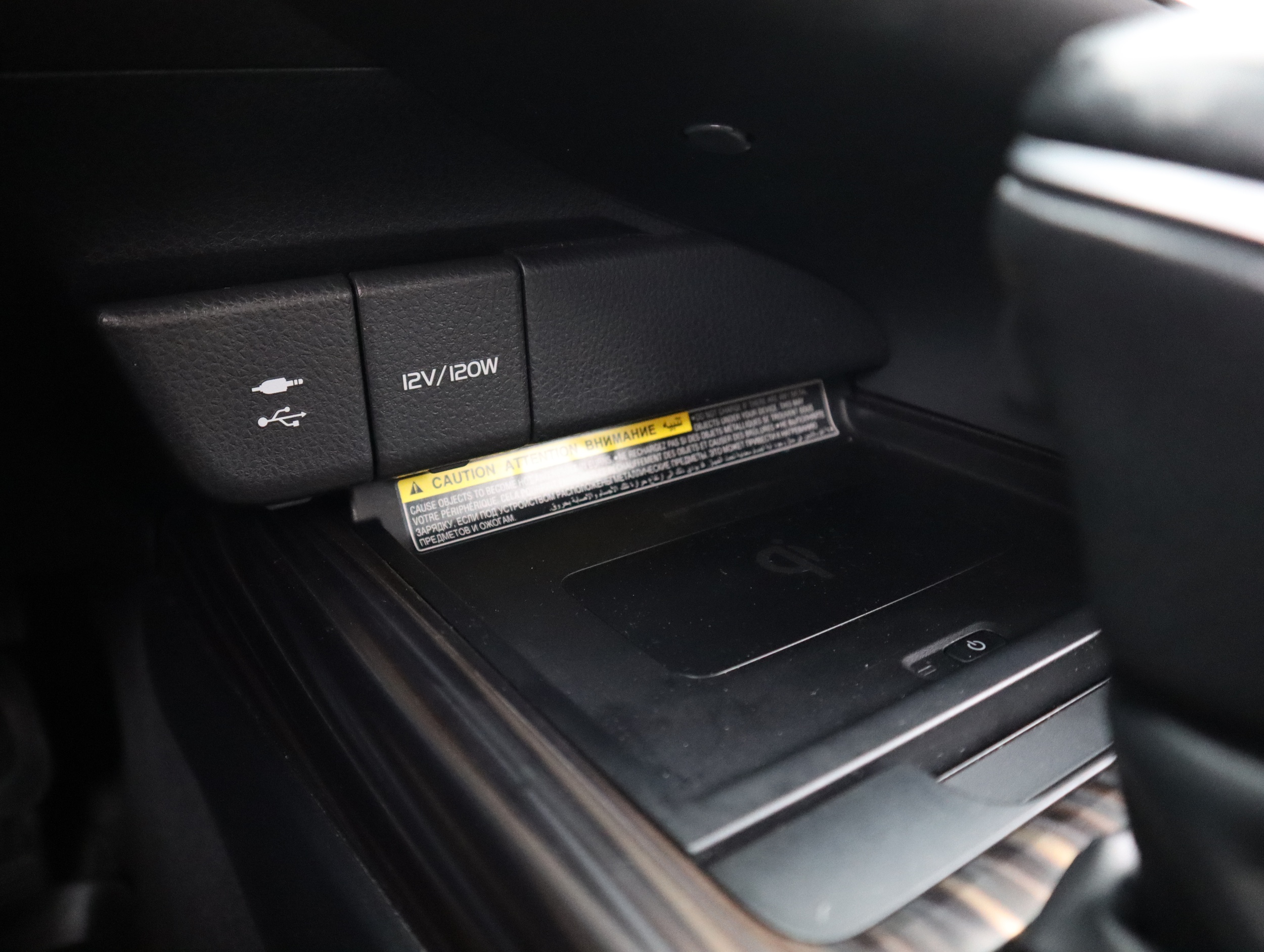 TOYOTA CAMRY 23