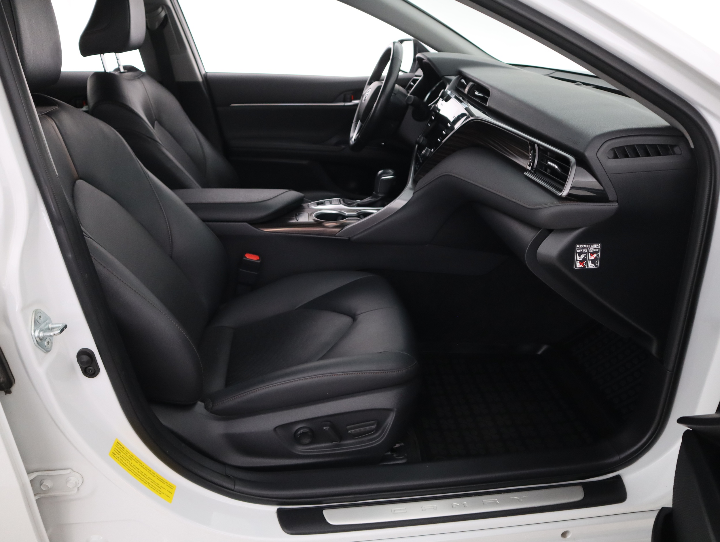 TOYOTA CAMRY 9