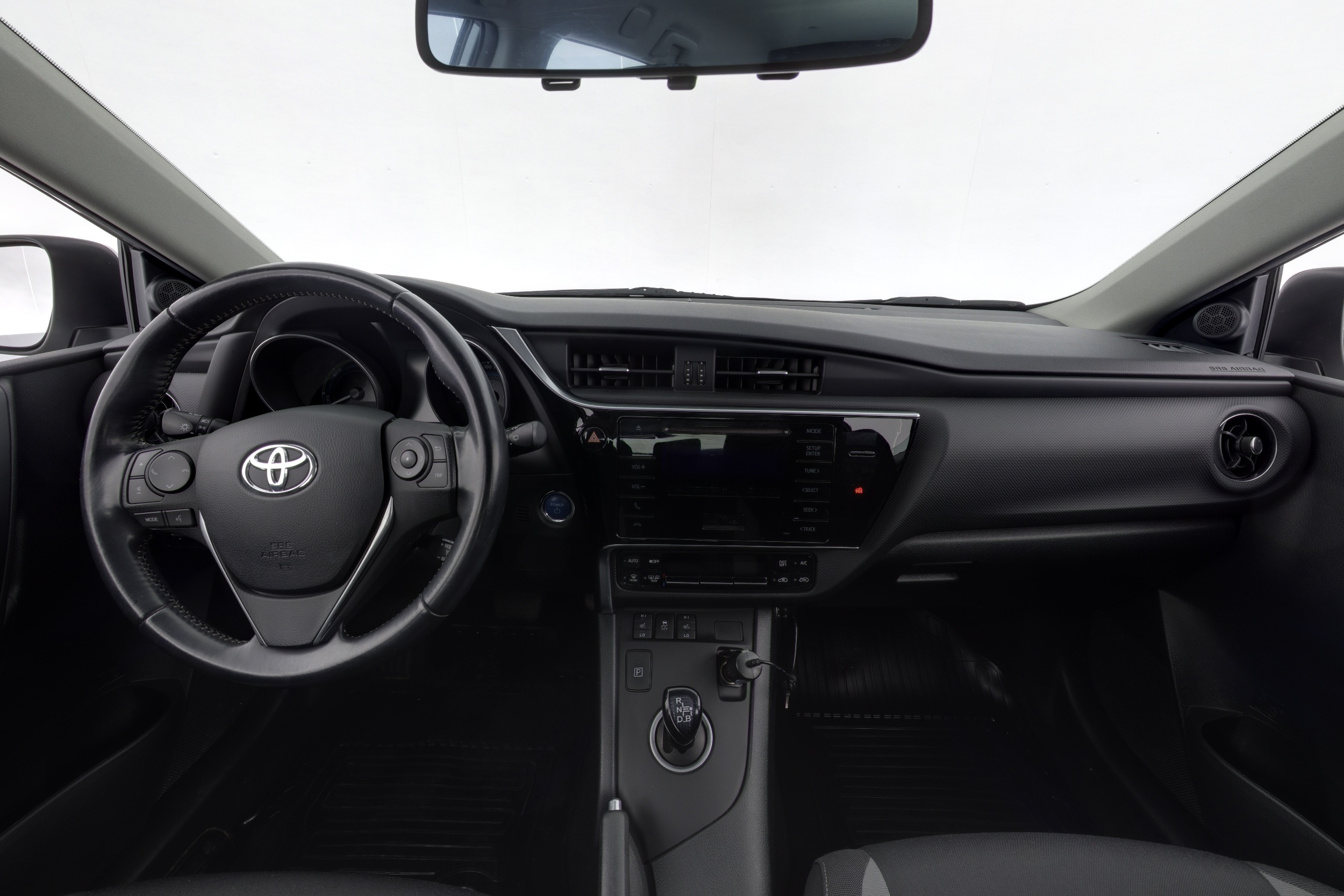 TOYOTA Auris 2017