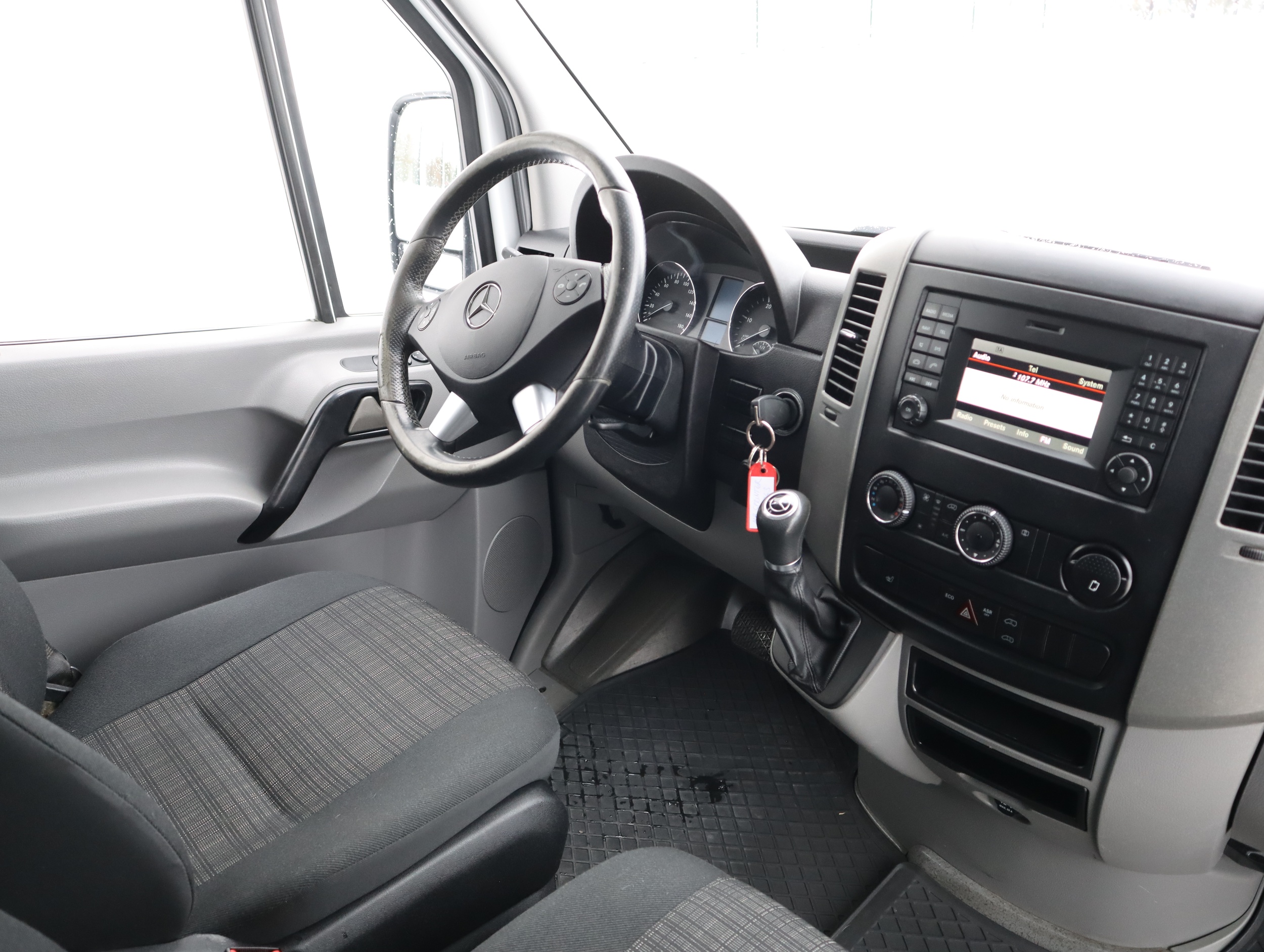 MERCEDES-BENZ SPRINTER 2017