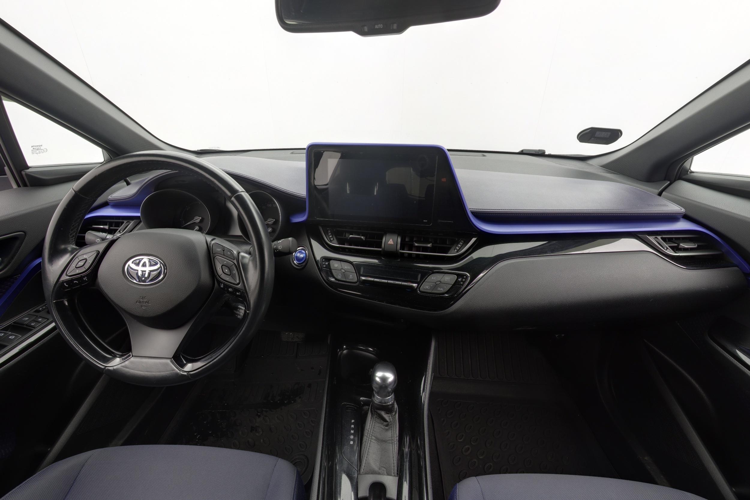 TOYOTA C-HR 2017