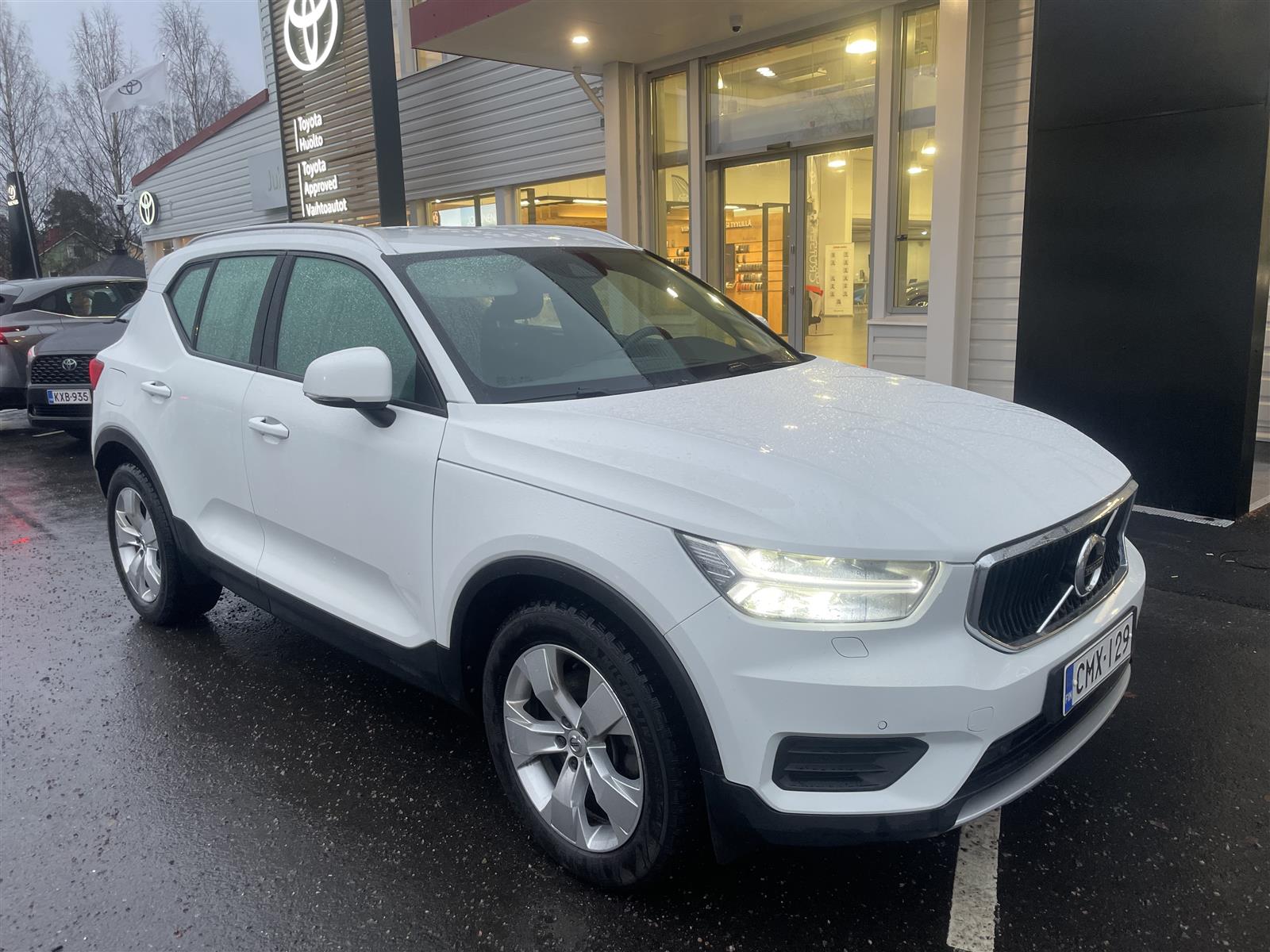 VOLVO XC40 2019