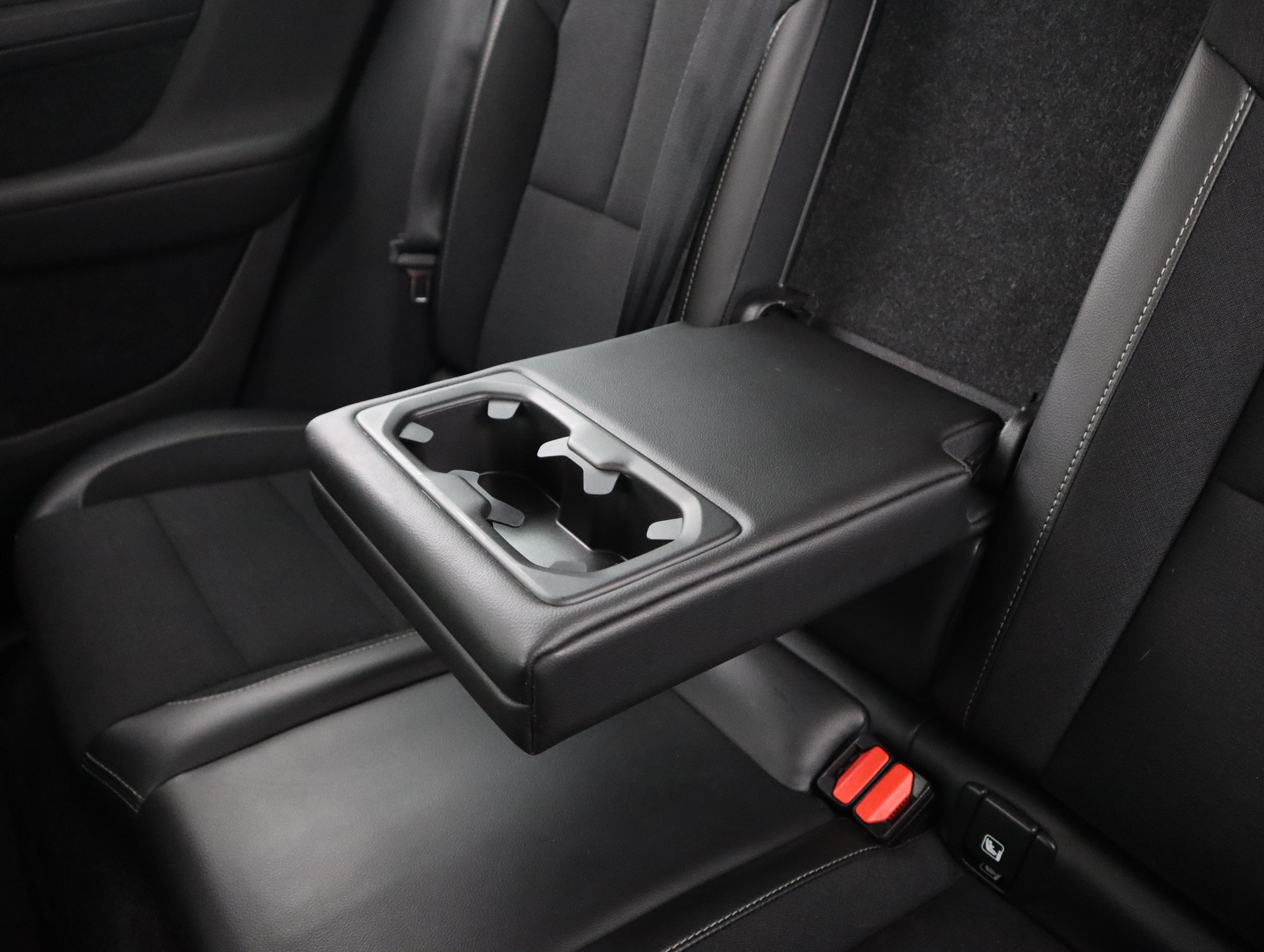 VOLVO XC40 2019