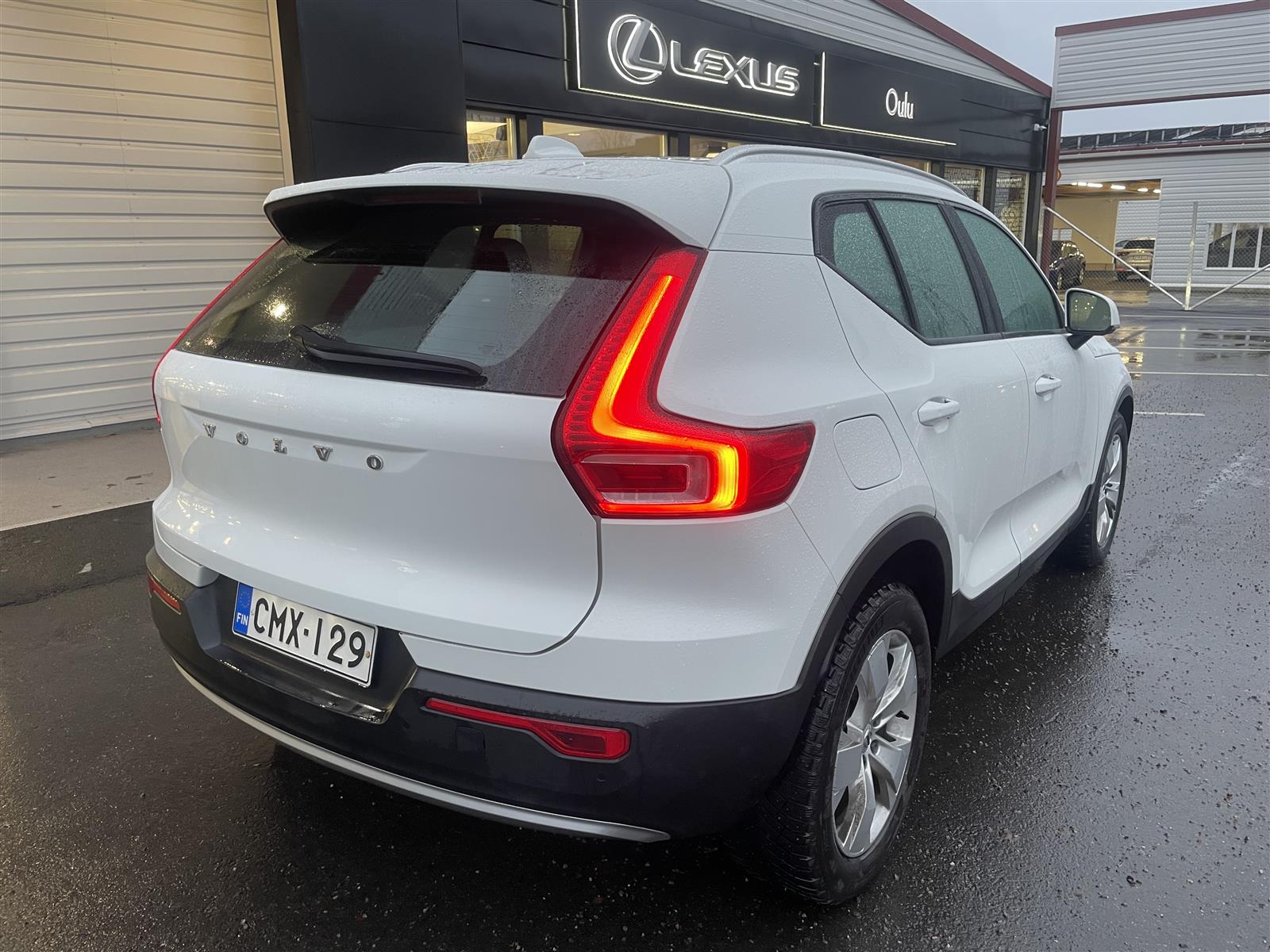 VOLVO XC40 2019