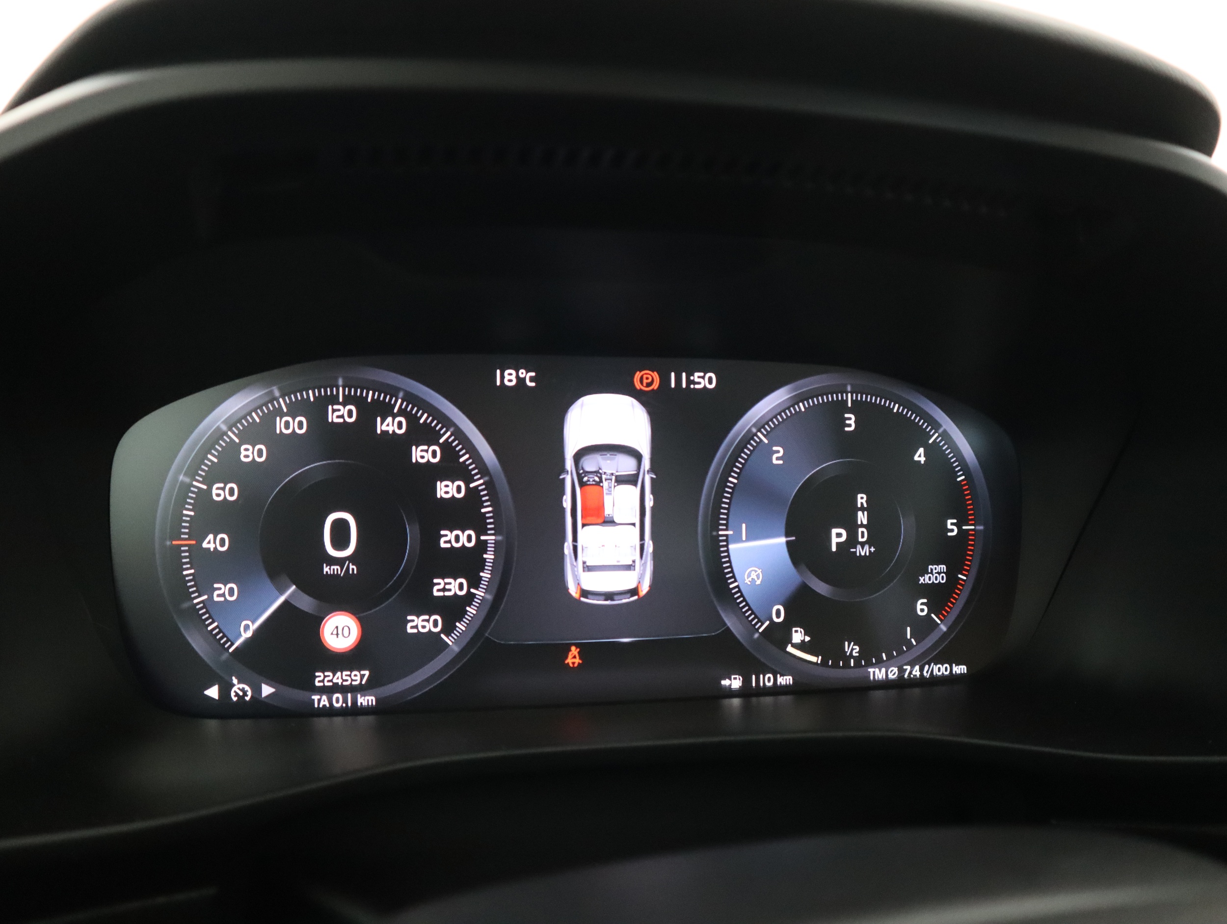 VOLVO XC40 2019