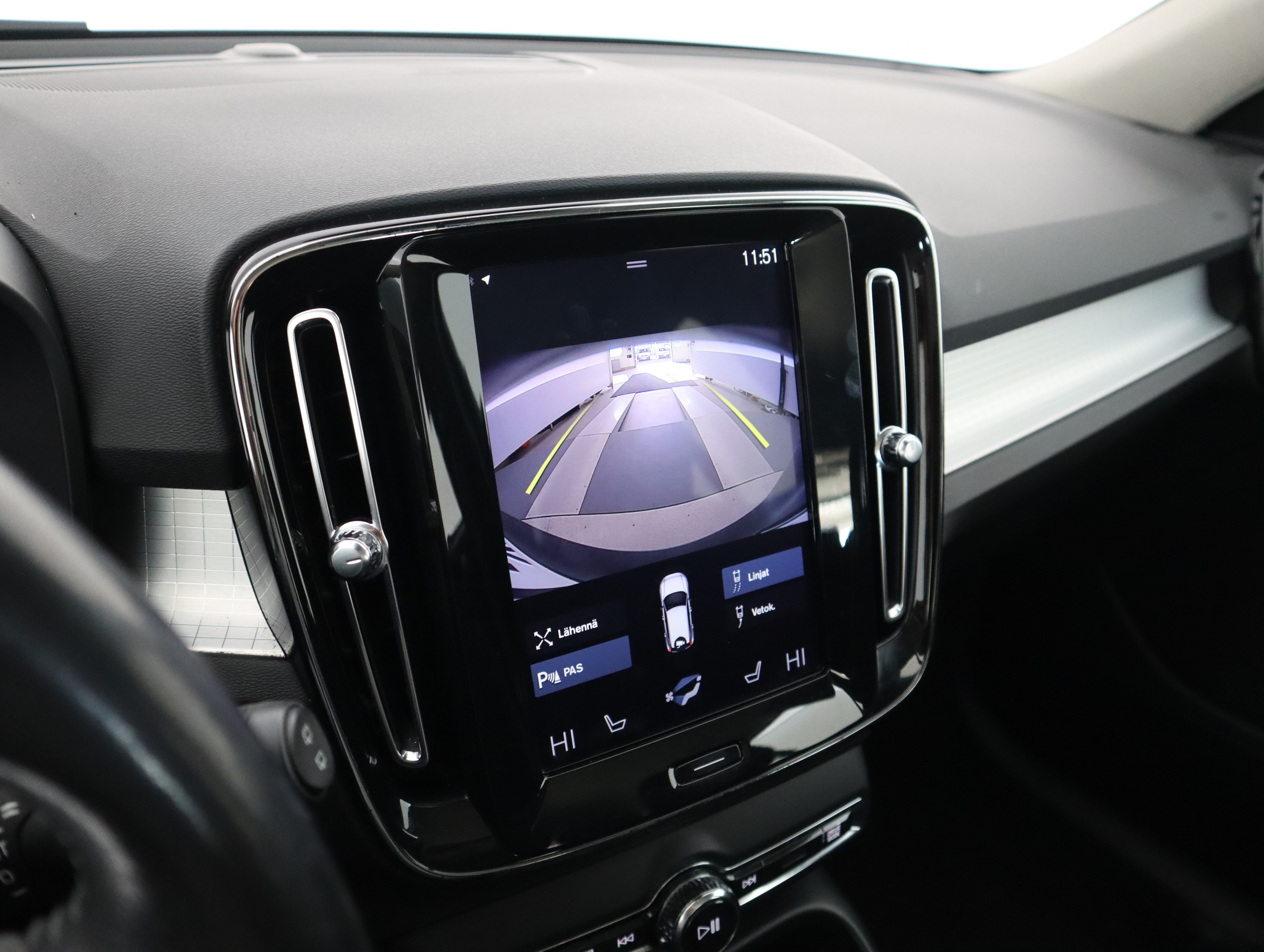 VOLVO XC40 2019