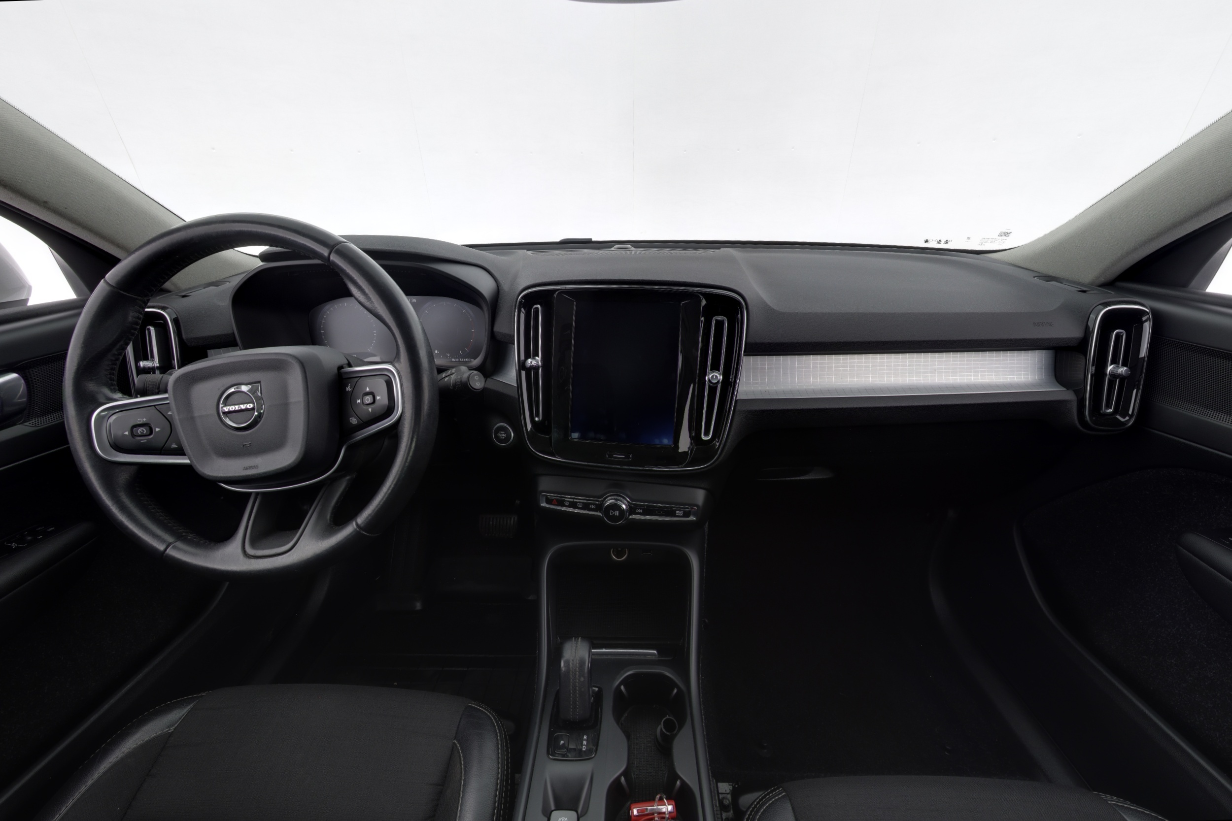 VOLVO XC40 2019