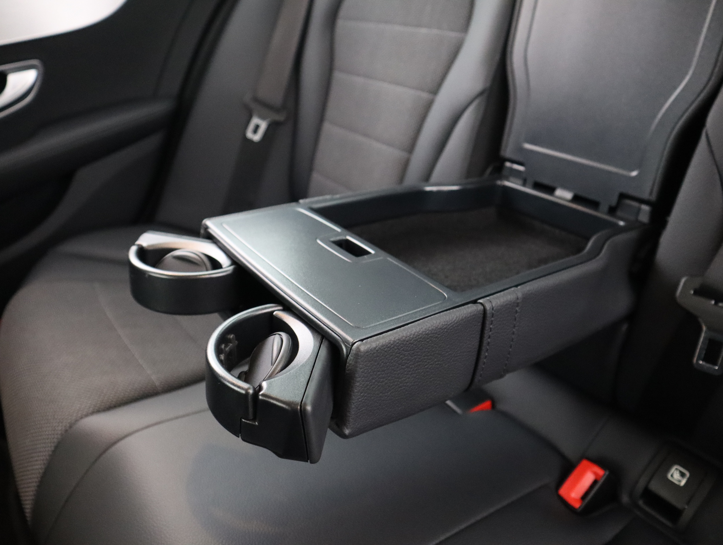 MERCEDES-BENZ C 2020