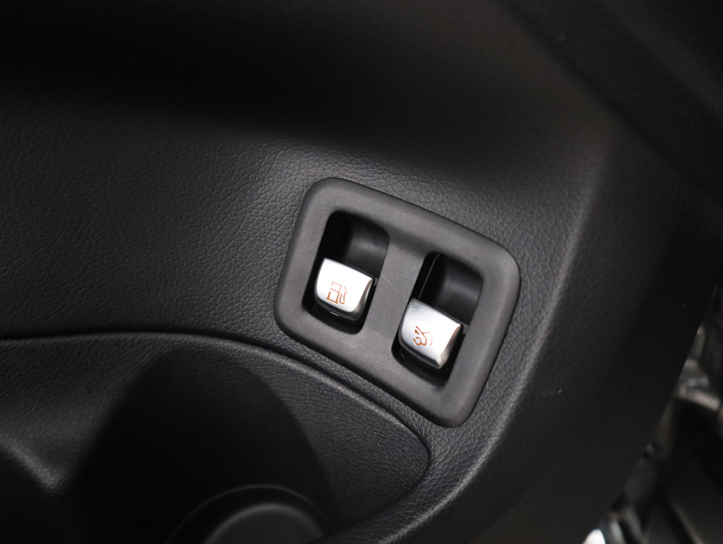 MERCEDES-BENZ C 2020