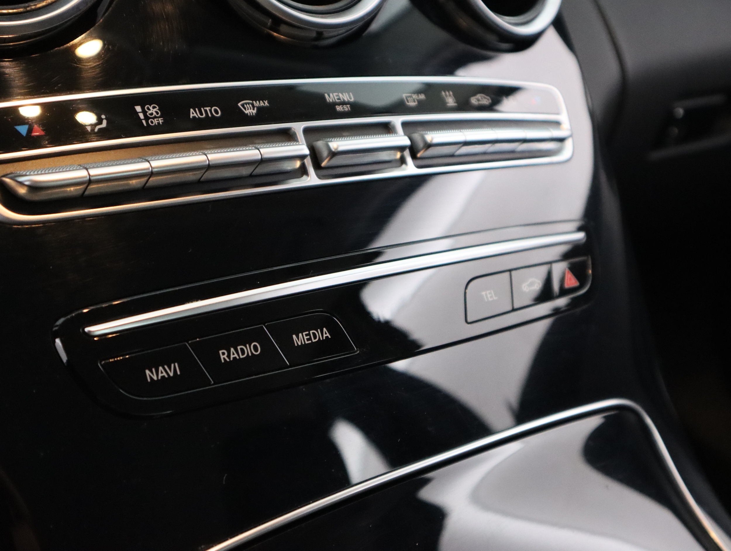 MERCEDES-BENZ C 2020