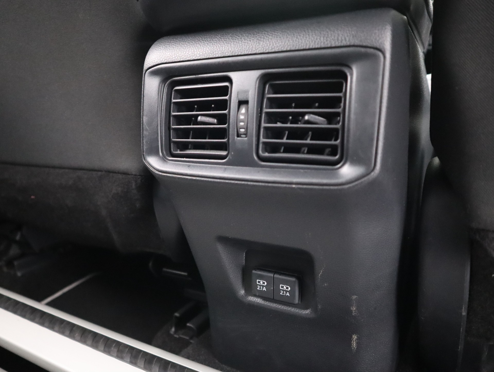 TOYOTA RAV4 2021