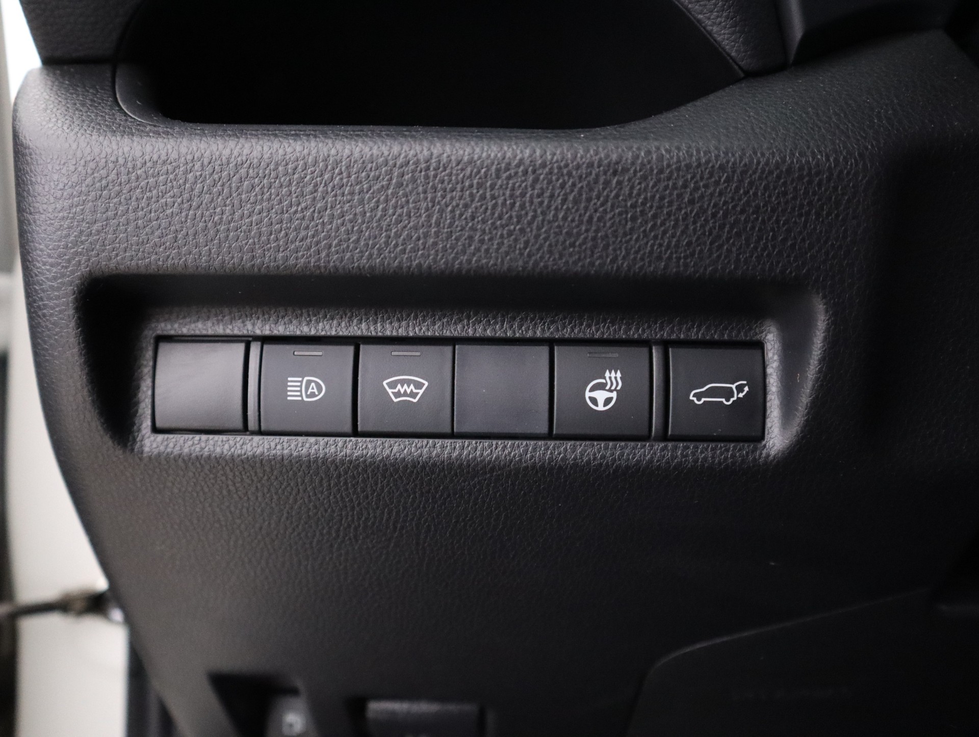 TOYOTA RAV4 2021