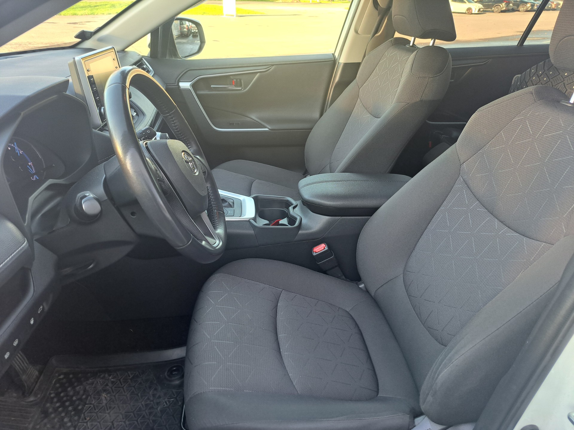 TOYOTA RAV4 5